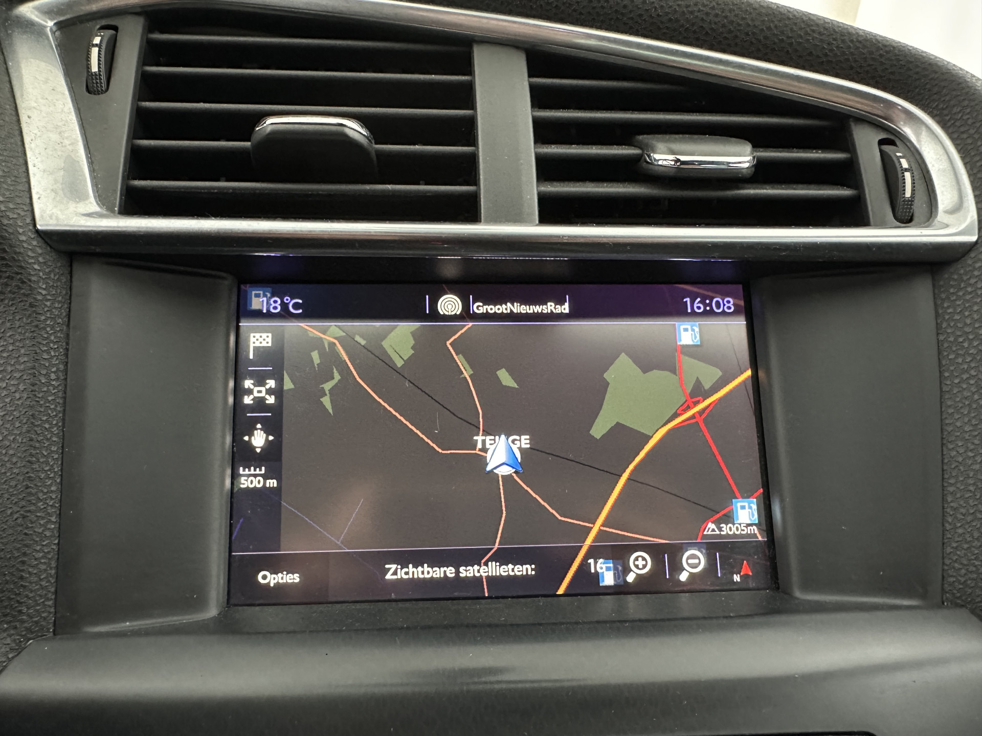 DS 4 1.6 BlueHDi Chic *PANO-WINDOW | FULL-LED | LEATHER-ALCANTARA | HEATED-COMFORTSEATS | NAVI-FULLMAP | DAB | CAMERA | PRIVACYGLASS | ECC | PDC | CRUISE | KEYLESS | TOWBAR | 16''ALU*