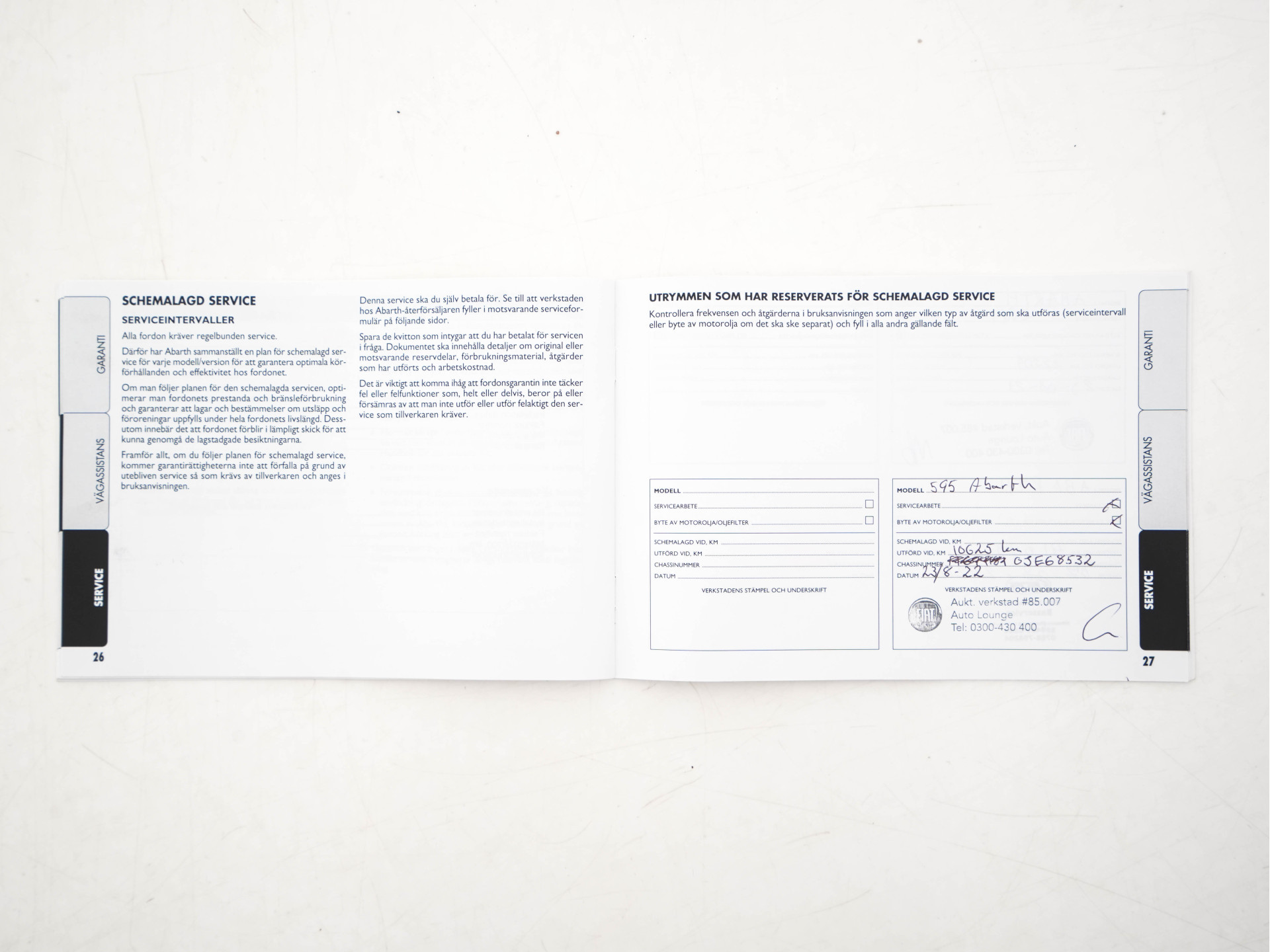 Abarth 500 C 1.4 T-Jet 595 Yamaha Factory Racing Edition Monster [ 1 of 2000 ] (INCL-BTW ) *! POCKET-ROCKET ! | NAVI-FULLMAP | XENON | CARPLAY | SPORT-EXHAUST | DAB | SPORT-SEATS | 17"ALU*