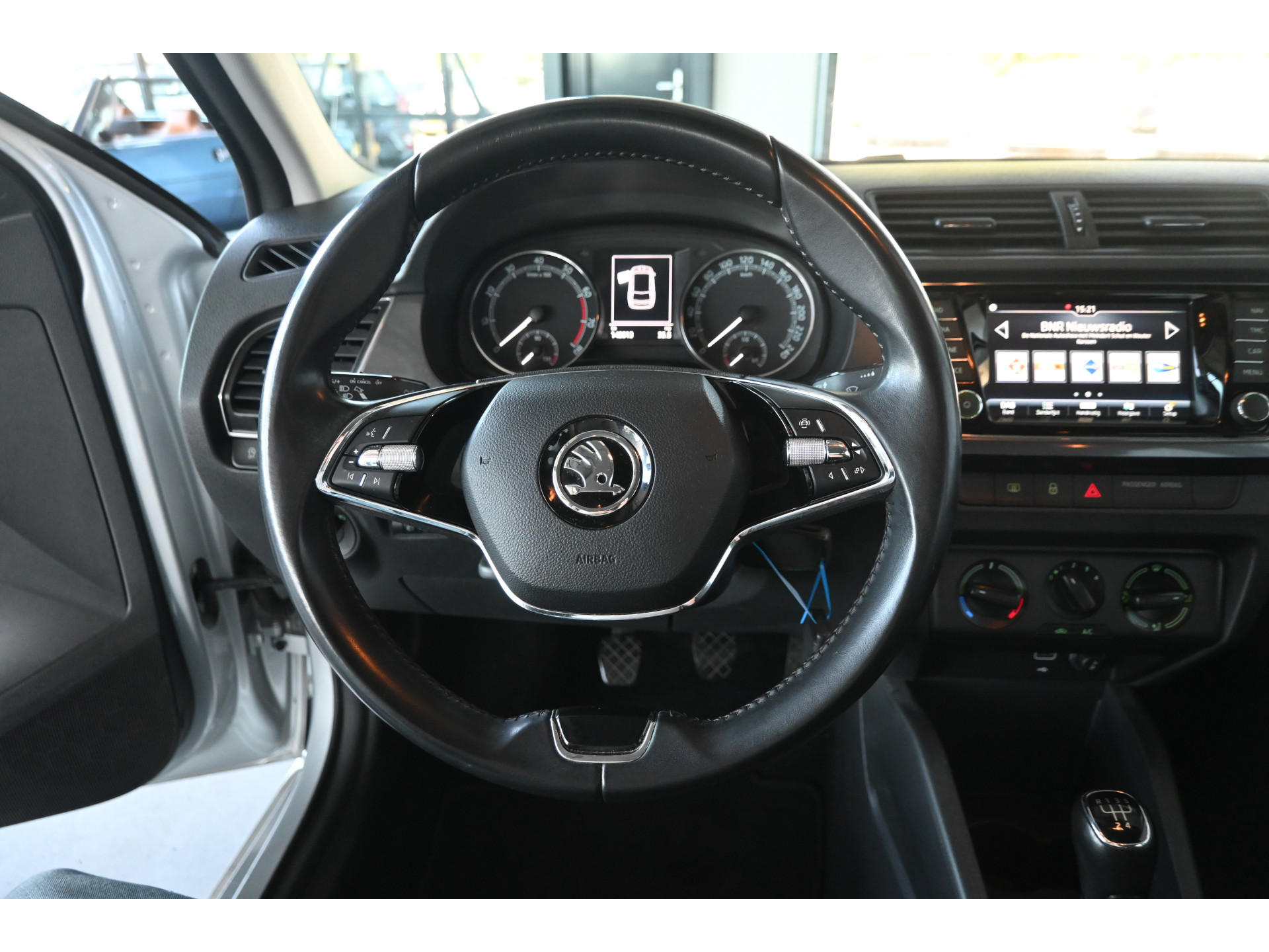 ŠKODA Fabia Combi 1.0 TSI Business Edition Airco Navigatie LED Cruise Control 1e Eigenaar Rijklaarprijs! Inruil Mogelijk!
