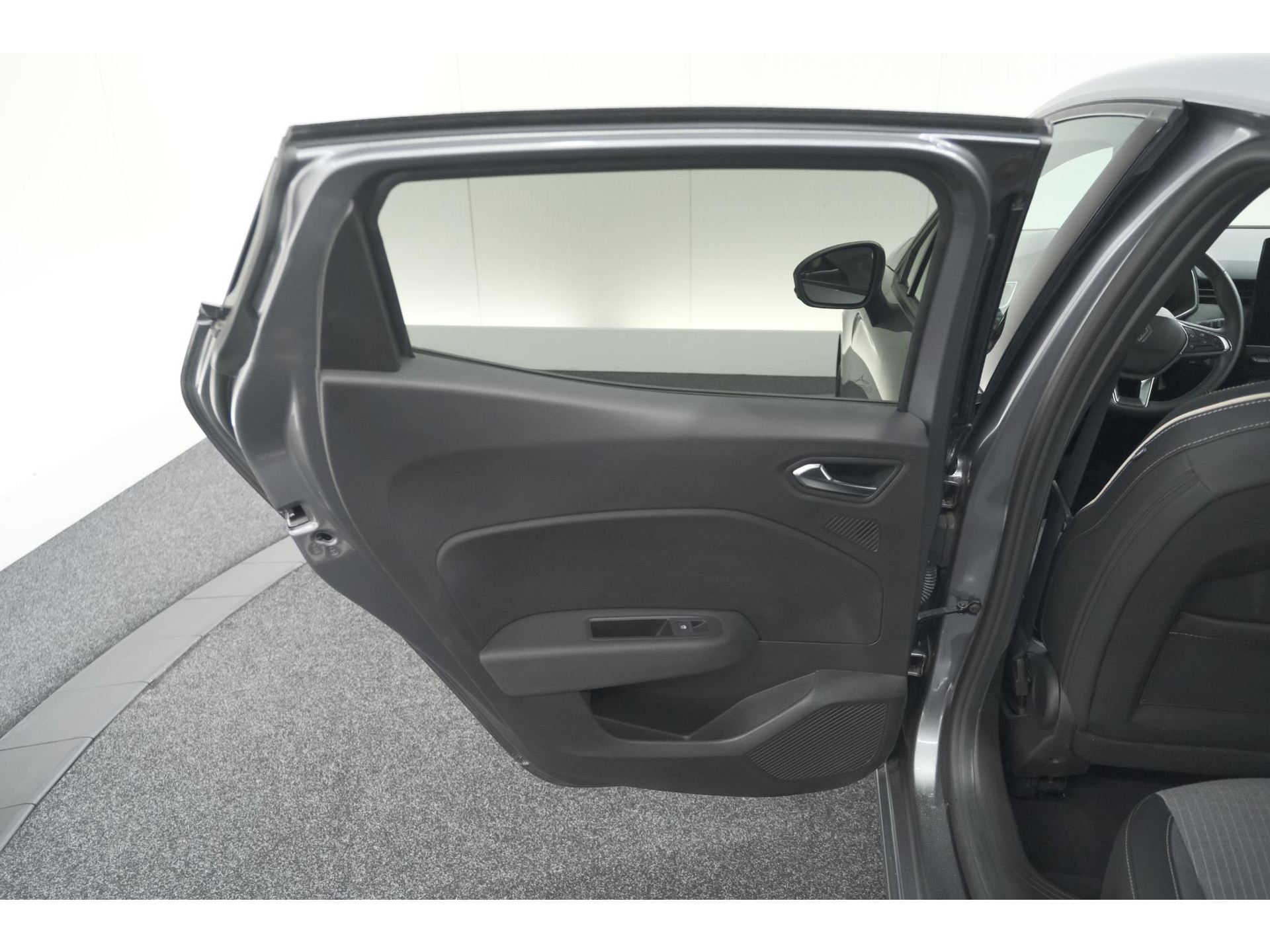 Renault Clio TCe 90 GPF techno | 360 Camera | Adaptieve Cruise Control | 9.3 Inch Groot Scherm