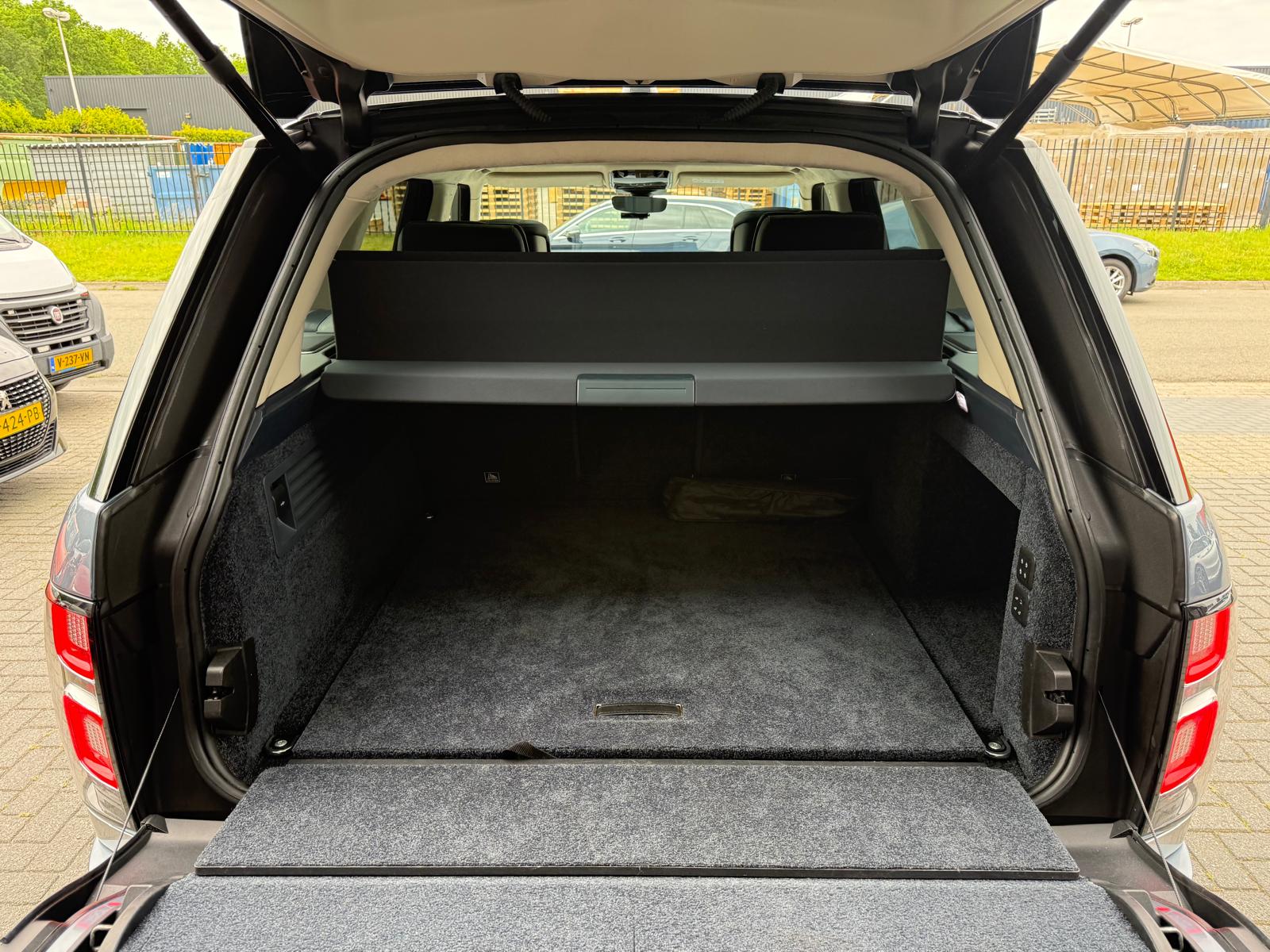 Land Rover Range Rover 3.0 TDV6 Autobiography | 3/6/12MND GARANTIE | PANO | SFEER | CARPLAY | NAVI | STOELMASSAGE | ACC | TREKHAAK |