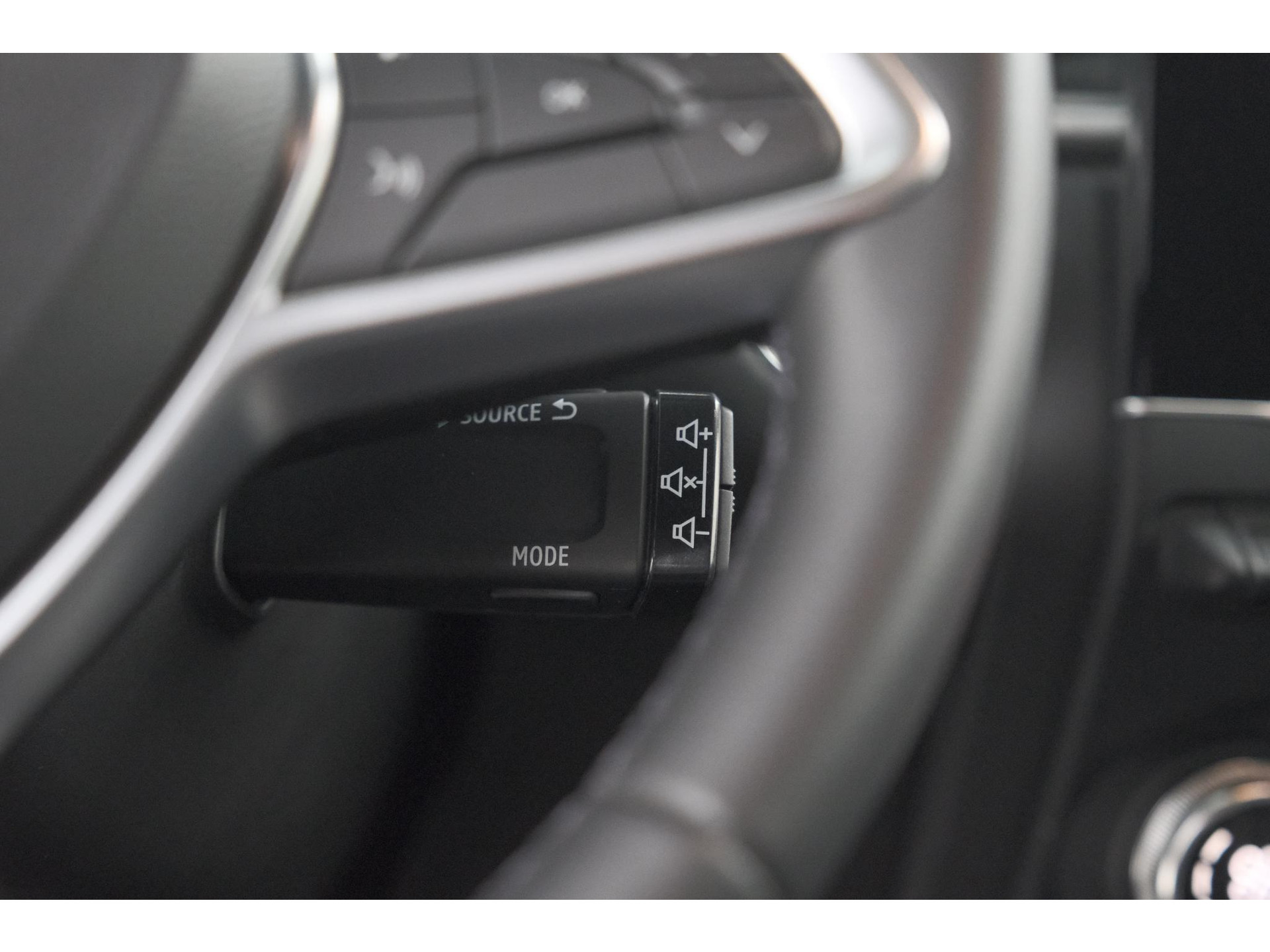 Renault Captur 1.6 E-Tech full hybrid 145 techno | Pack Full Screen | Camera | Navigatie | Parkeersensoren