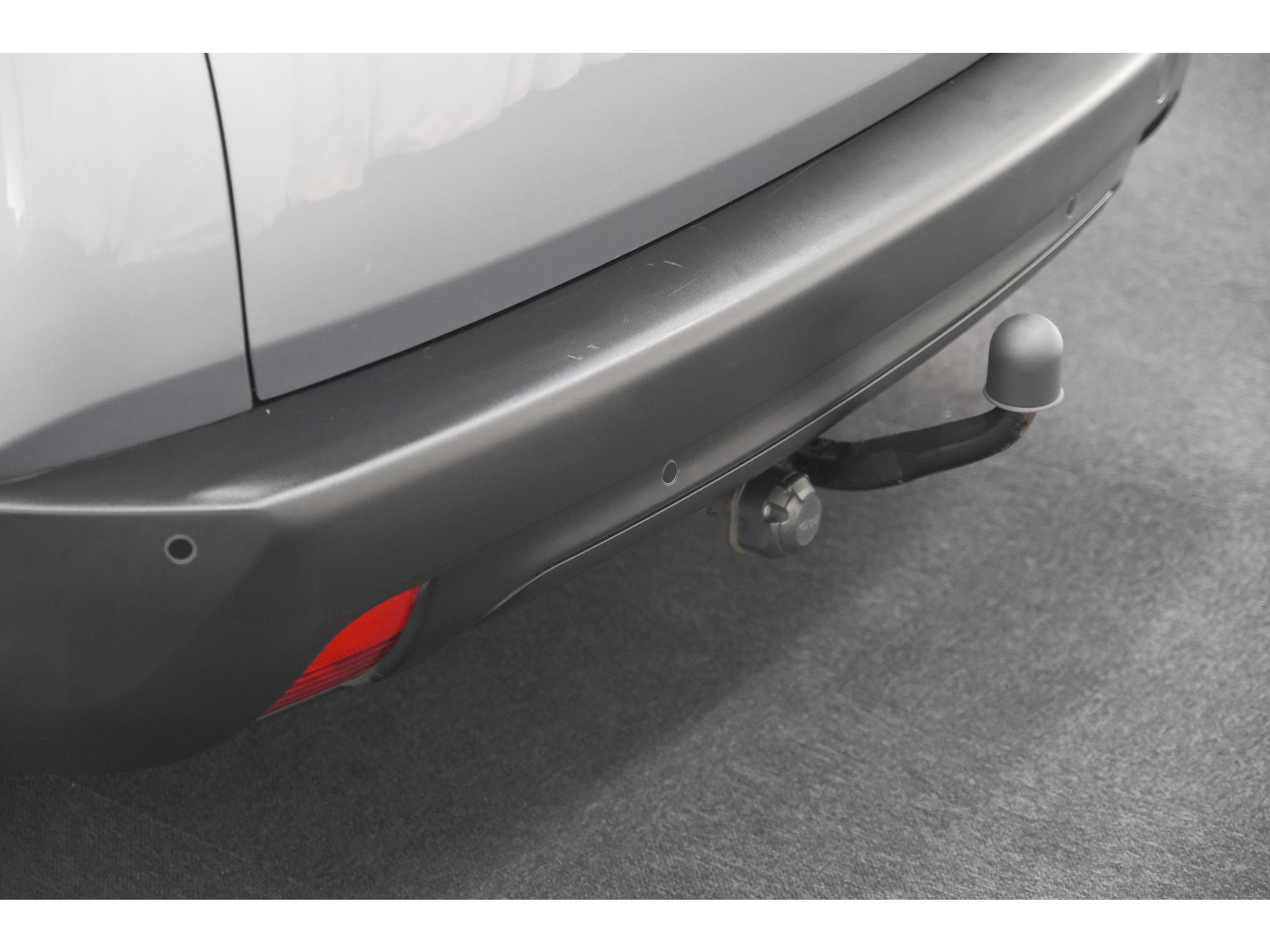 Peugeot 2008 PureTech 110 Blue Lion | Trekhaak | Apple Carplay | Parkeersensoren