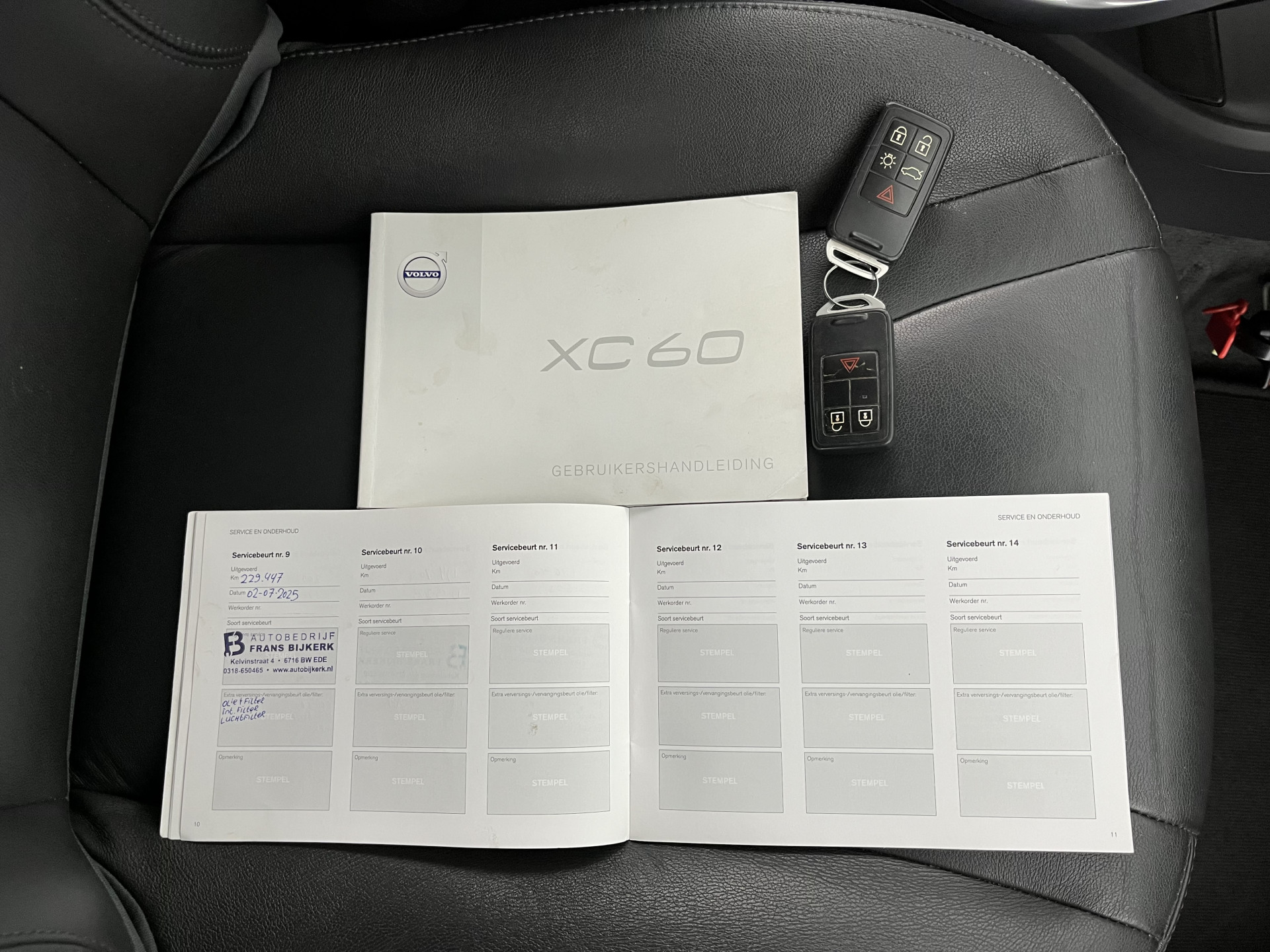 Volvo XC60 2.0 D3 FWD Momentum *LEATHER | NAVI-FULLMAP | COMFORTSEATS | ECC | PDC | CRUISE | PRIVACYGLASS | TOWBAR | 17''ALU*