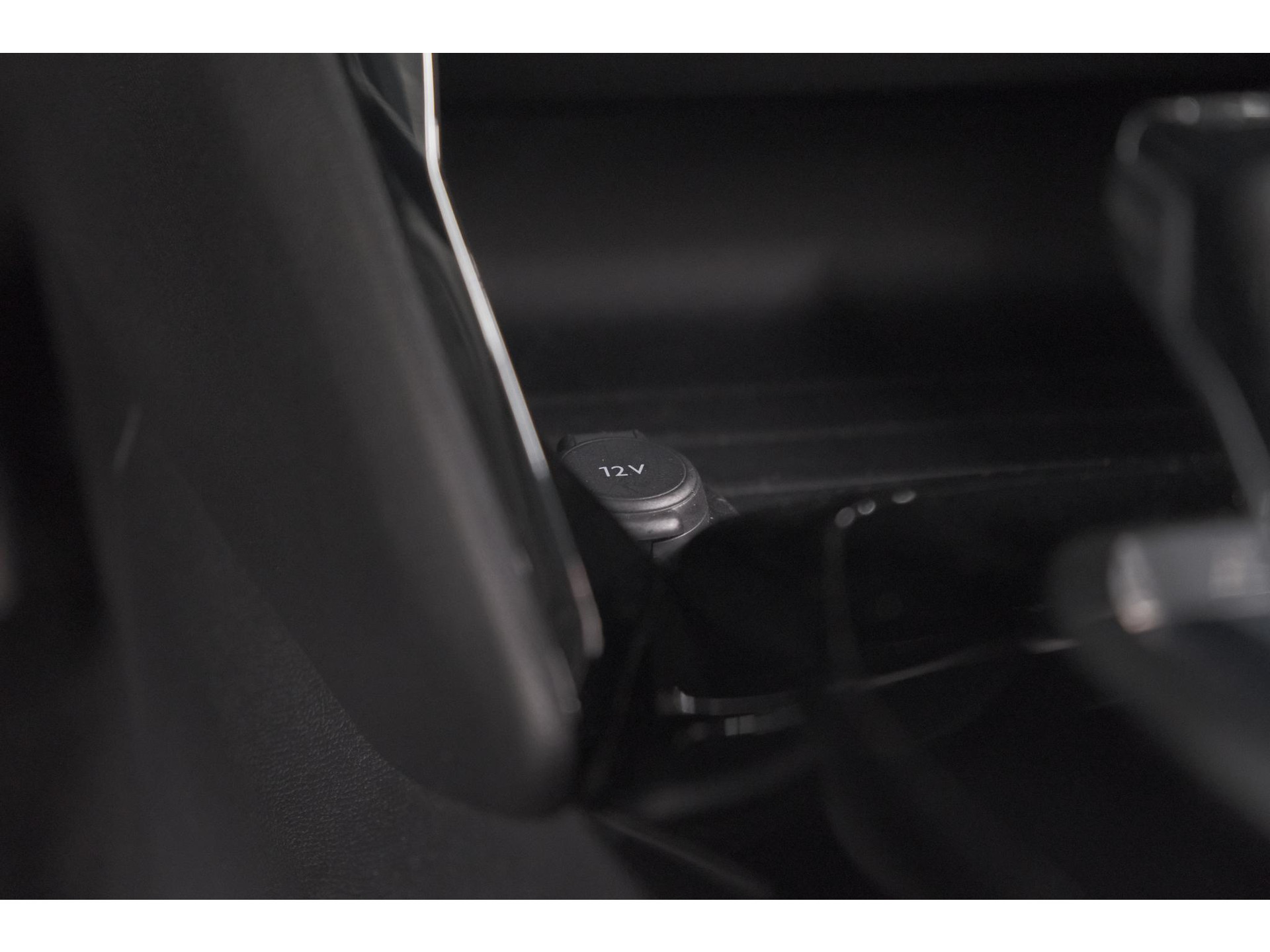 Peugeot 2008 PureTech 130 EAT8 Allure Pack | Trekhaak | Camera | Navigatie | Parkeersensoren