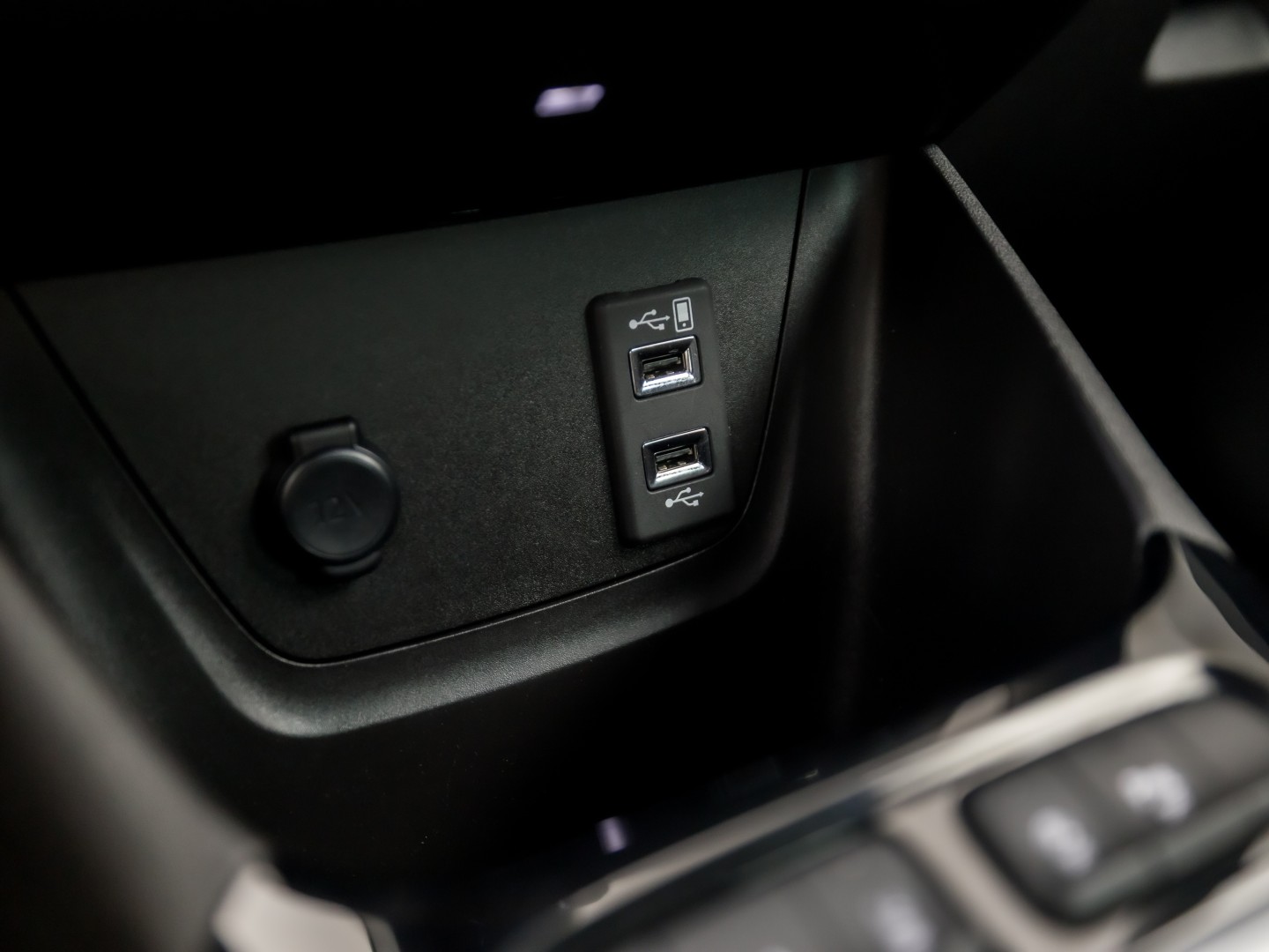 Opel Crossland 1.2 Turbo GS Sport Automaat 131Pk (TWO TONE, GROOT NAVI, APPLE CARPLAY, 360 CAMERA, LM VELGEN, STOELVERWARMING, NIEUWE APK, NIEUWSTAAT)