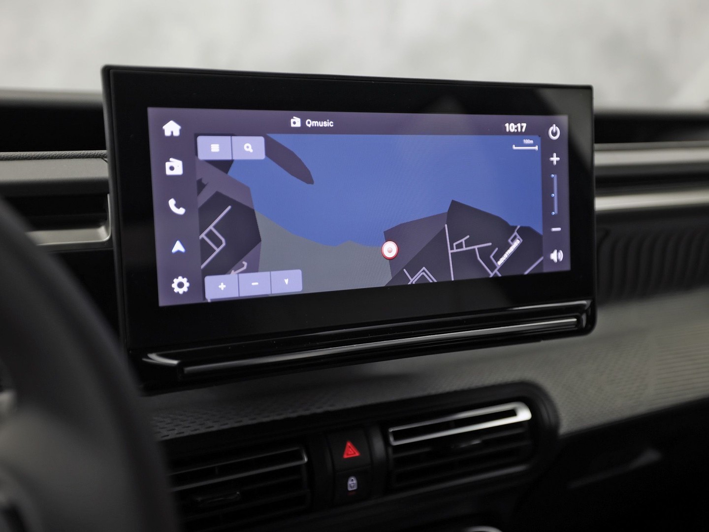 Citroën C3 1.2 Turbo 100pk Max (NIEUW MODEL, APPLE CARPLAY, GROOT NAVI, CAMERA, TREKHAAK, SPORTSTOELEN, GETINT GLAS, CRUISE, LANE ASSIST, NIEUWSTAAT)