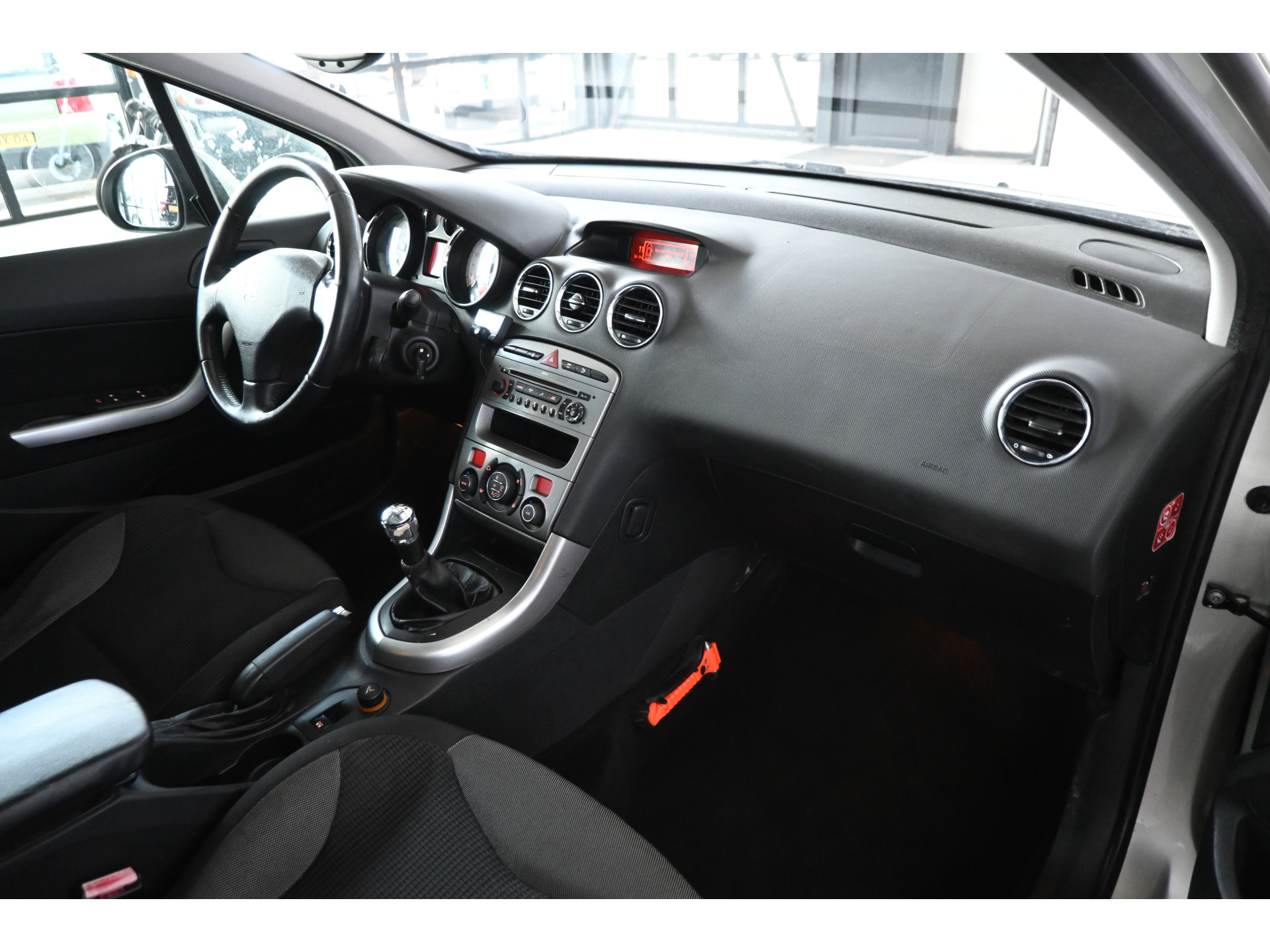 Peugeot 308 1.6 THP XT Airco Panoramadak Cruise Control LEES TEKST! Inruil Mogelijk!