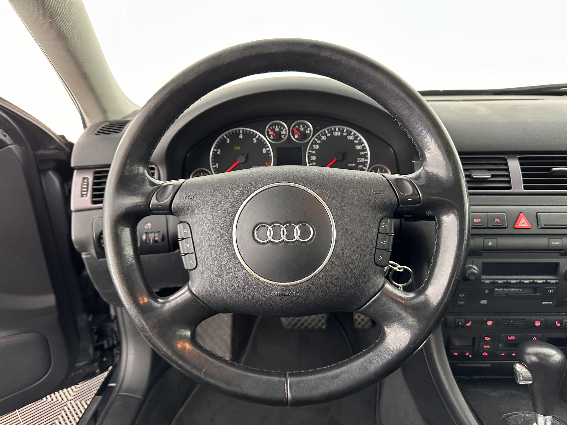 Audi A6 Limousine 2.4 MT  [ GEARBOX-PROBLEM ] Aut. *LUXURY-LEATHER | ECC | PDC | CRUISE | RADIO-CD | COMFORT-SEATS | 17"ALU*