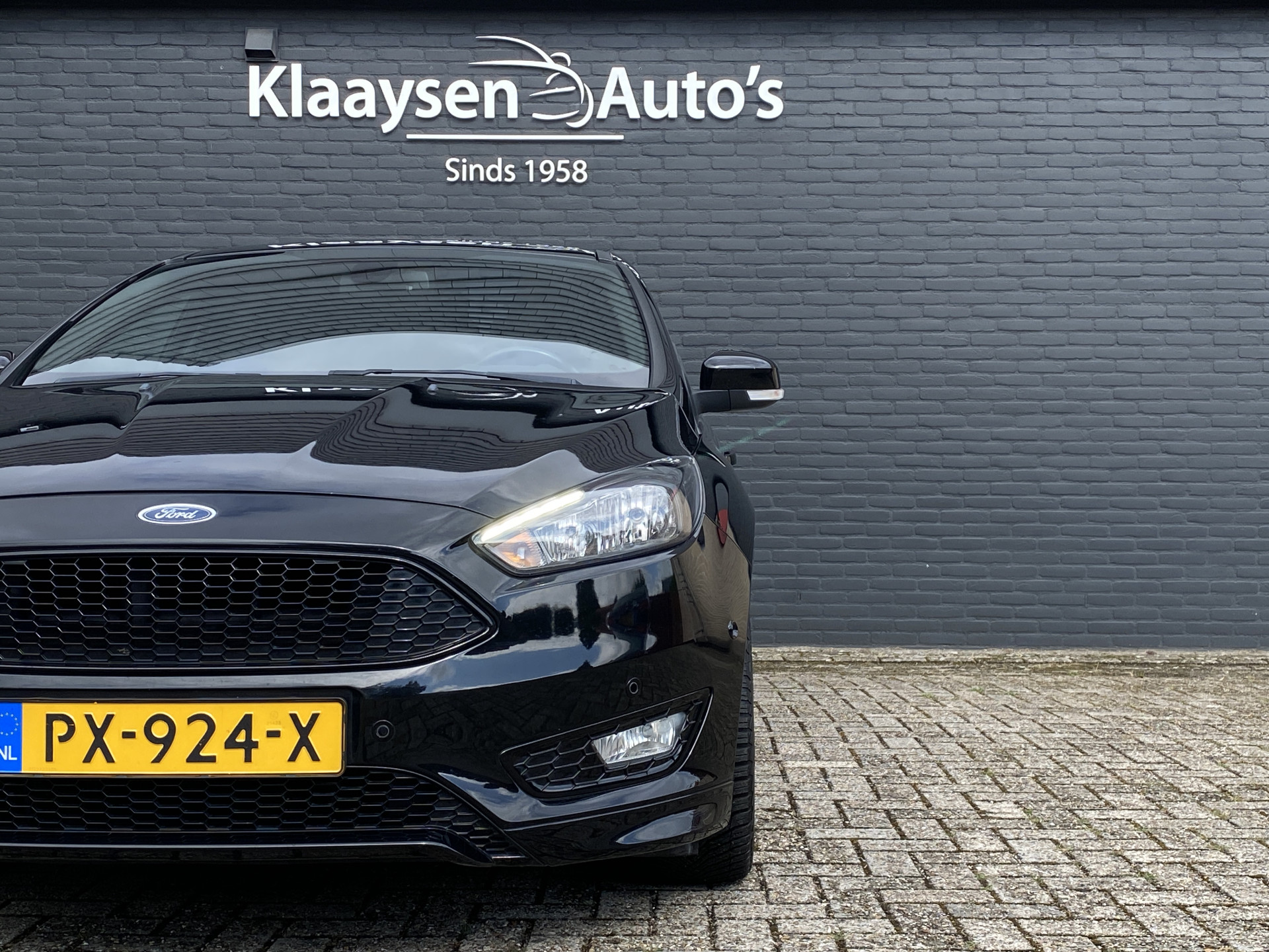 Ford Focus 1.5 ST-Line 150 pk | navigatie | cruise control | trekhaak | all season banden | carplay | parkeersensoren