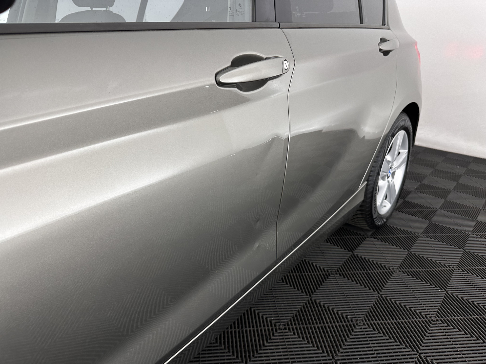 BMW 1-serie 116d EDE Corporate Lease Sport ⚠️GEARBOX AUDIBLE⚠️*PANO | FULL-LED | HEATED-SPORTSEATS | KEYLESS | NAVI-FULLMAP | PRIVACY-GLASS | ECC | PDC | CRUISE | 16''ALU*