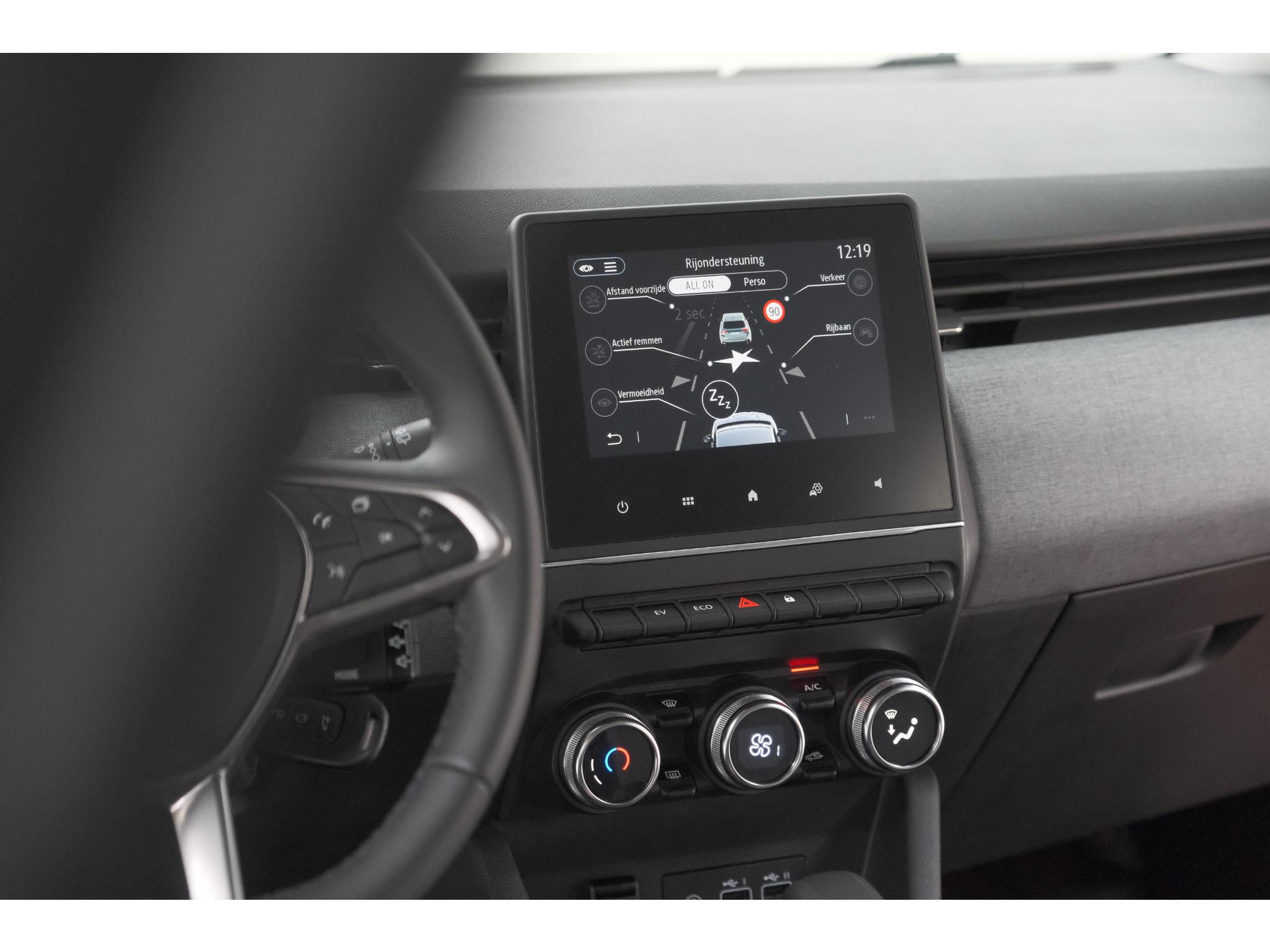 Renault Clio 1.6 E-Tech Full Hybrid 145 Evolution Holland Edition | Apple Carplay | Parkeersensoren | LED | Cruise Control