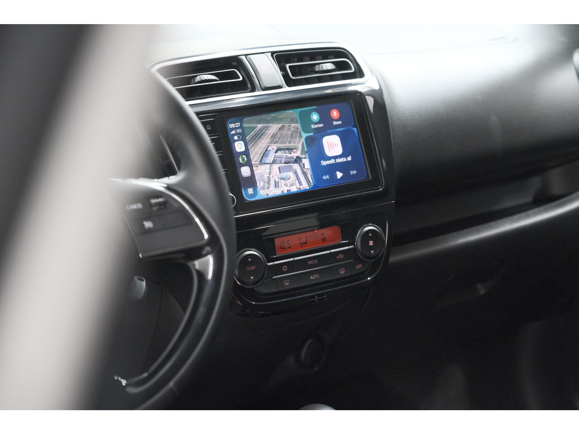 Mitsubishi Space Star 1.2 Intense | AUTOMAAT! | Apple Carplay | Allseason Banden | Climate Control