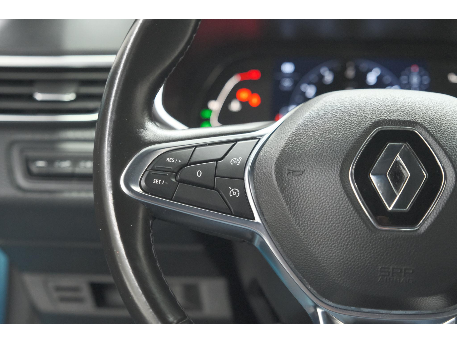 Renault Clio TCe 100 Intens | Navigatie | Apple Carplay | Parkeersensoren