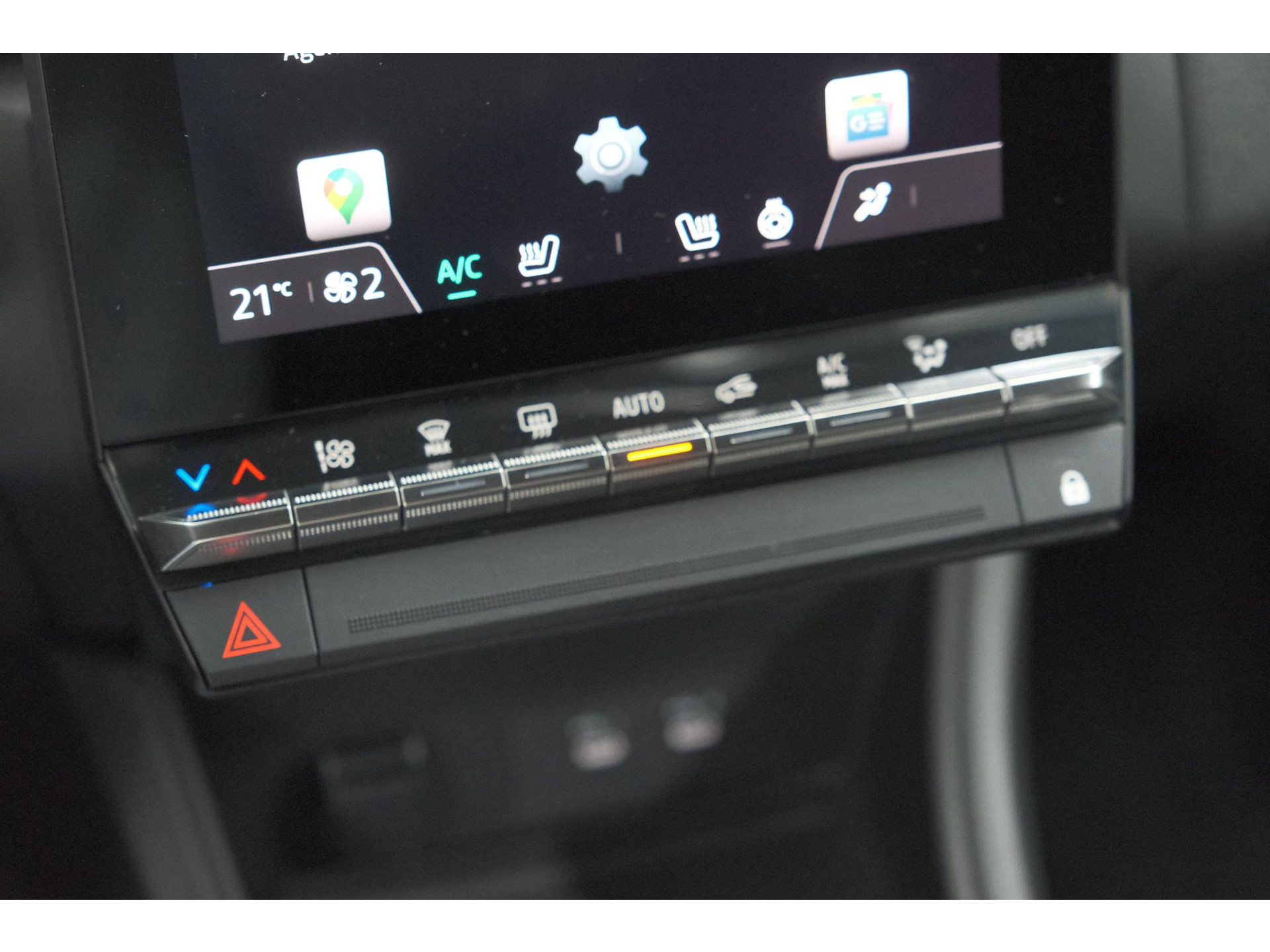 Renault Captur TCe 90 techno | Nieuw Model | Camera | Harman Kardon | Apple Carplay | Parkeersensoren | 18 Inch Lichtmetalen Velgen