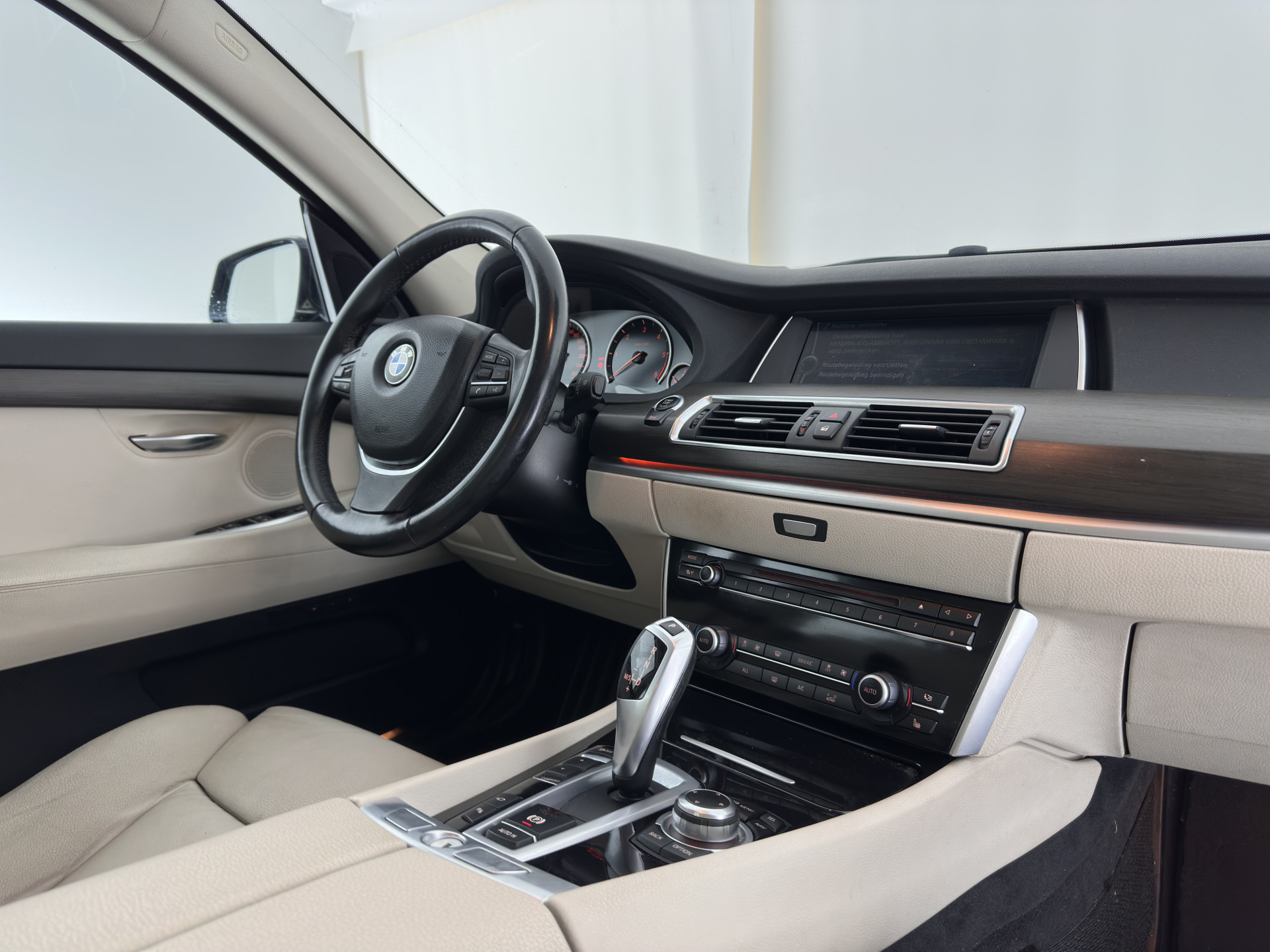 BMW 5-serie Gran Turismo 520d High Executive Aut. *HEAD-UP | ADAPTIVE-CRUISE | LUXURY-LEATHER | XENON | MEMORY-PACK | TOP-VIEW | HIFI-SOUND | NAVI-FULLMAP | ECC | PDC*