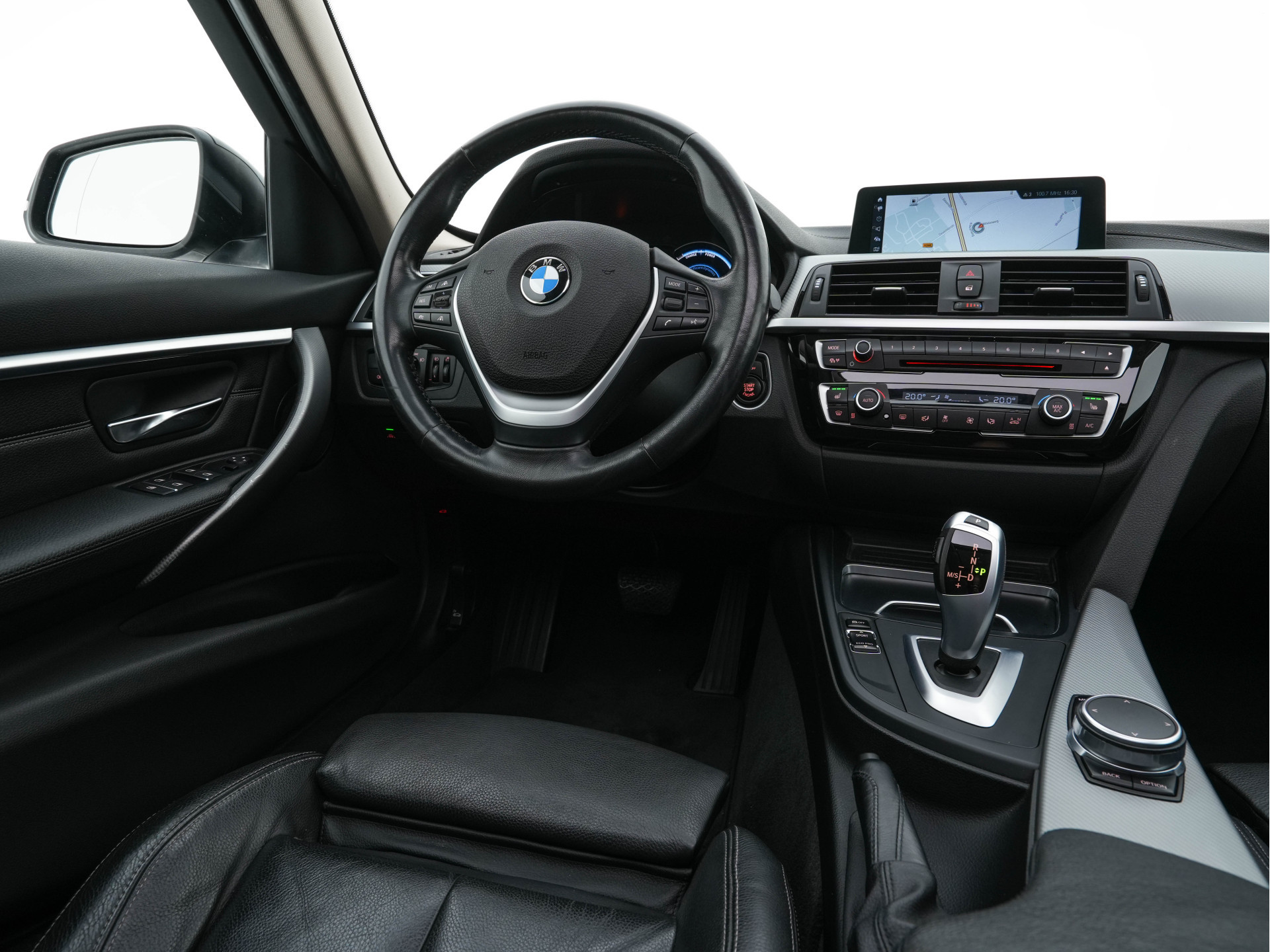 BMW 3-serie Touring 320d EDE Executive Aut. *PANO | LEATHER | FULL-LED | DIGI-COCKPIT | HEATED-SPORTSEATS | NAVI-FULLMAP | PRIVACY-GLASS | ECC | KEYLESS | LANE-ASSIST | PDC | CRUISE | TOWBAR | 18''ALU*