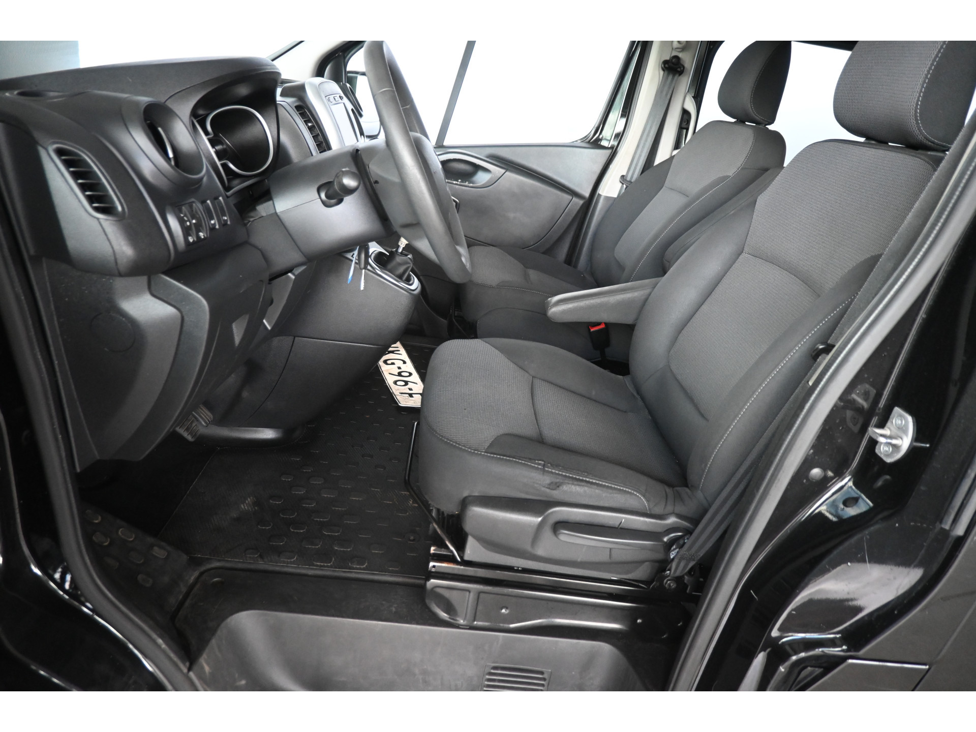 Renault Trafic 2.0 dCi Automaat 145 T29 L2H1 DC Comfort Airco Navigatie LED 1e Eigenaar Rijklaarprijs! Inruil Mogelijk!