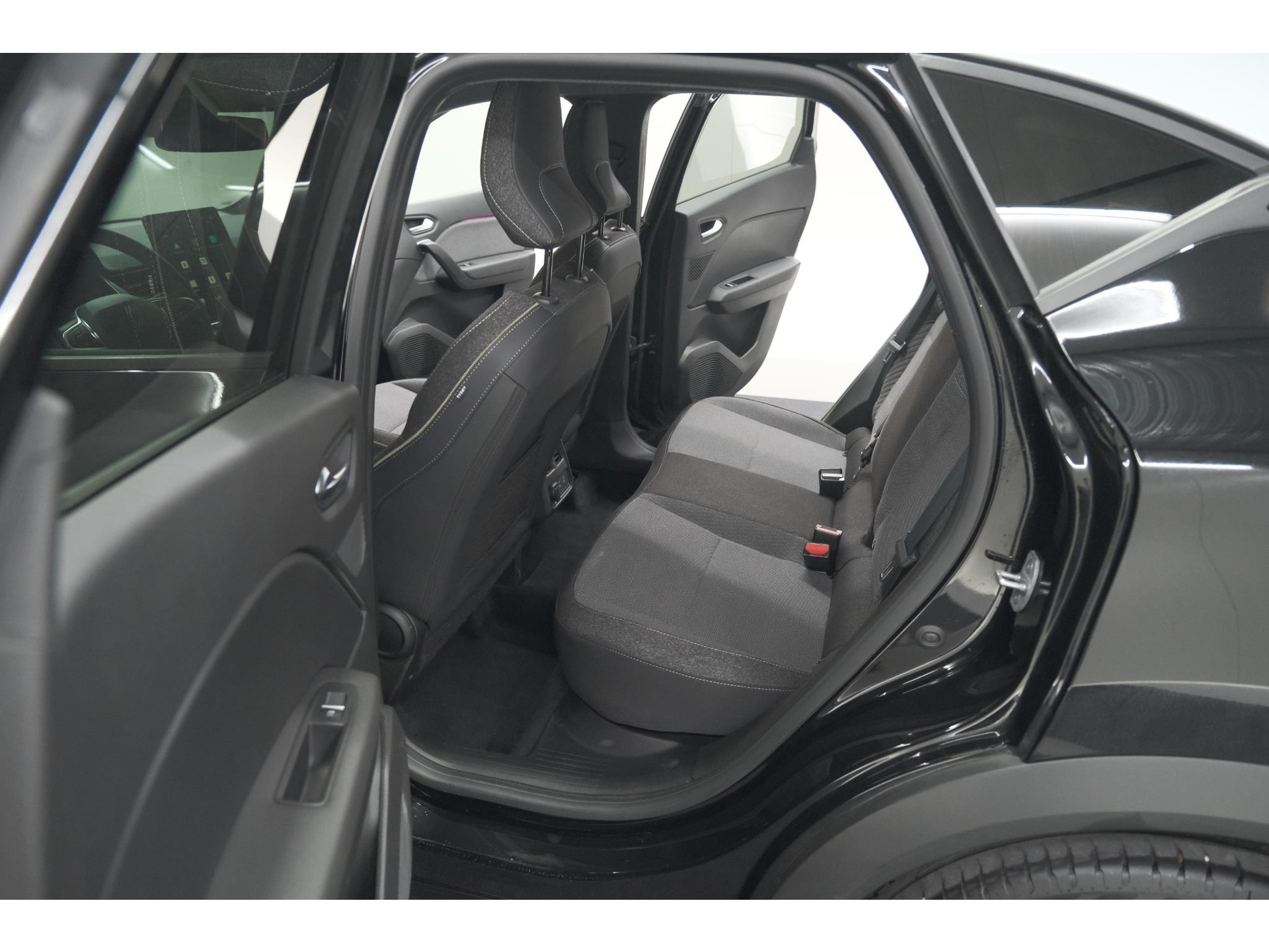 Renault Captur 1.8 E-Tech full hybrid 160 techno | Camera | Adaptieve Cruise Control | Navigatie