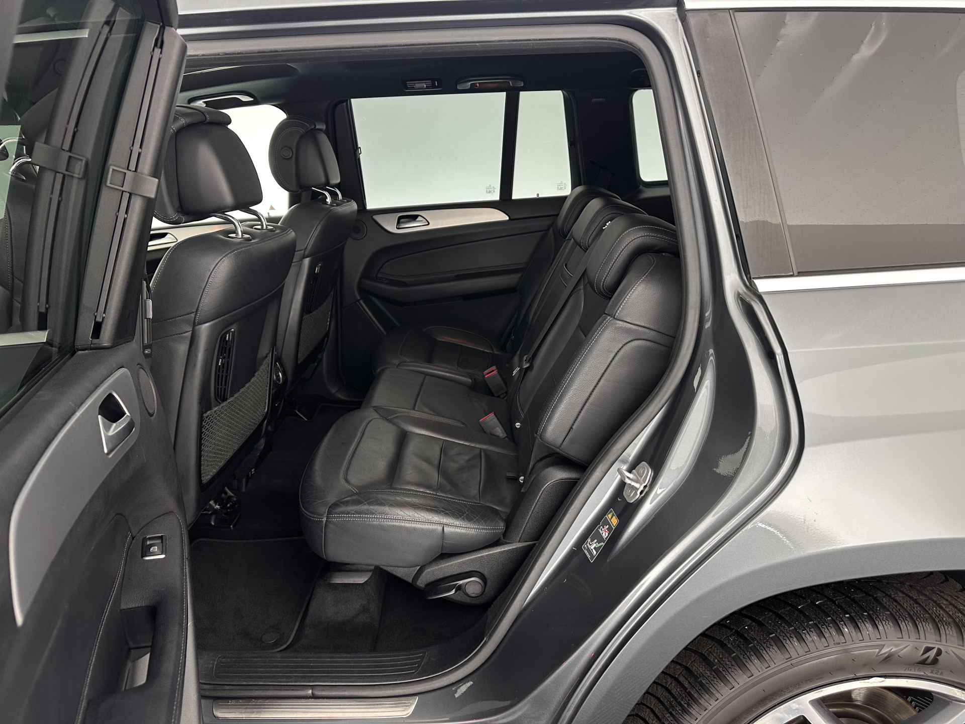 Mercedes-Benz GLS 350 d 4MATIC AMG-Line [ 7-Pers ] *PANO | LEATHER | FULL-LED | DISTRONIC | NAVI-FULLMAP | HEAT/COLD-COMFORTSEATS | BLINDSPOT | MEMORY-PACK | HARMAN/KARDON | TOPVIEW | KEYLESS | SHIFTPADDLES | PRIVACY-GLASS | TOWBAR | 21''ALU*