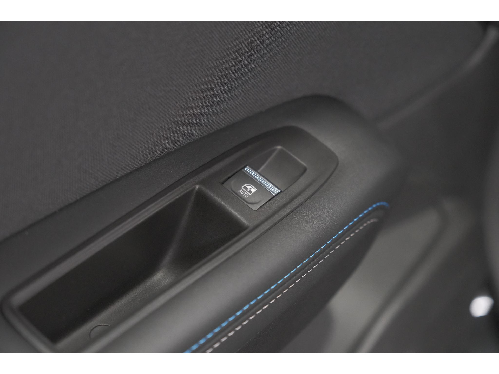 Renault Captur 1.8 E-Tech Full Hybrid 160 Esprit Alpine | Rondom Camerazicht | Dodehoekdetectie | Adaptieve Cruise Control