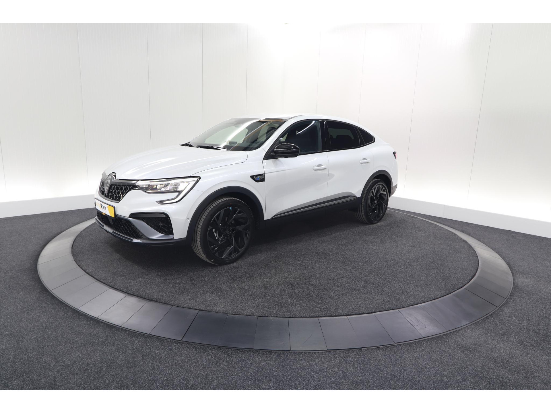Renault Arkana 1.6 E-Tech hybrid 145 Esprit Alpine | 360 Camera | Adaptieve Cruise Control | Pack Winter | Dodehoekdetectie