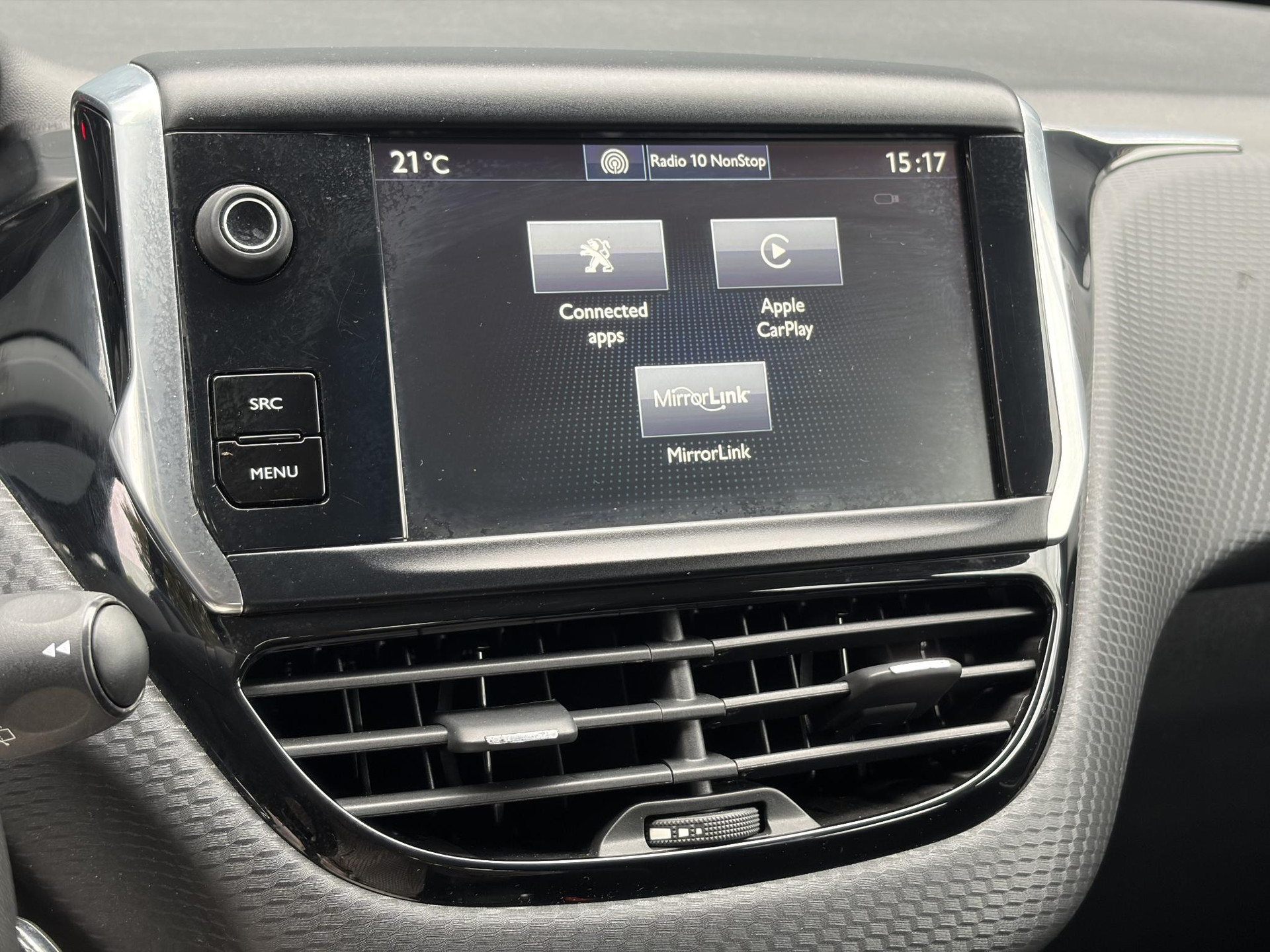 Peugeot 2008 1.2 PureTech Blue Lion ✓D-riem vv in 10-2025✓Navi✓110pk✓Carplay✓Airco✓Cruise✓Pdc✓N.A.P✓Apk tot 12-2026