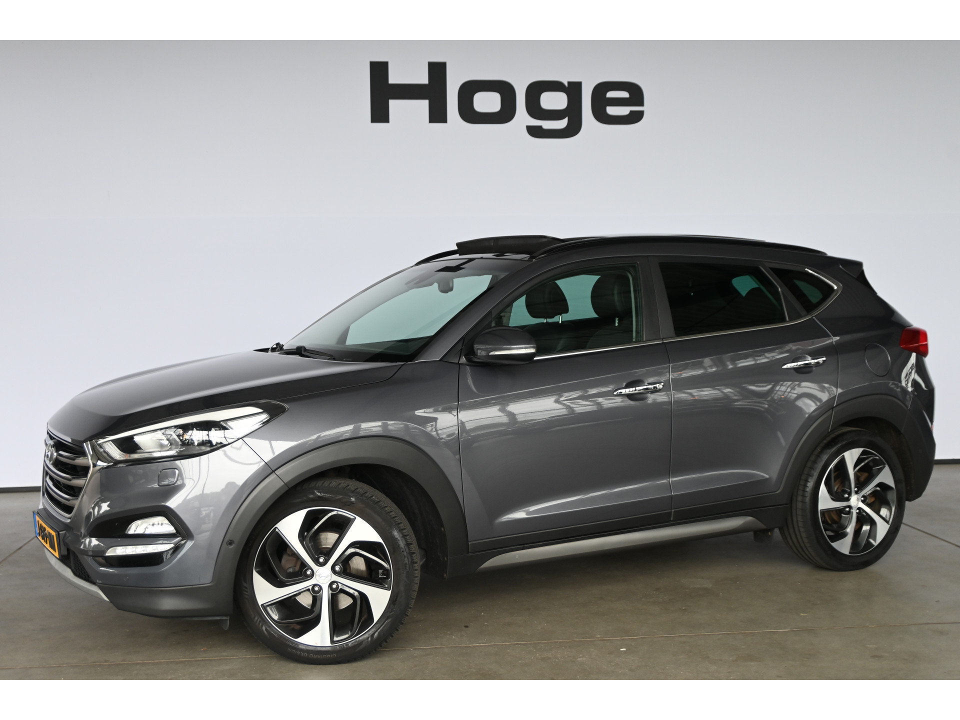 Hyundai Tucson 1.6 T-GDi Comfort 4WD Automaat Cruise Clima Trekhaak Panoramadak Stoelverwarming Goed Onderhouden! Inruil Mogelijk!