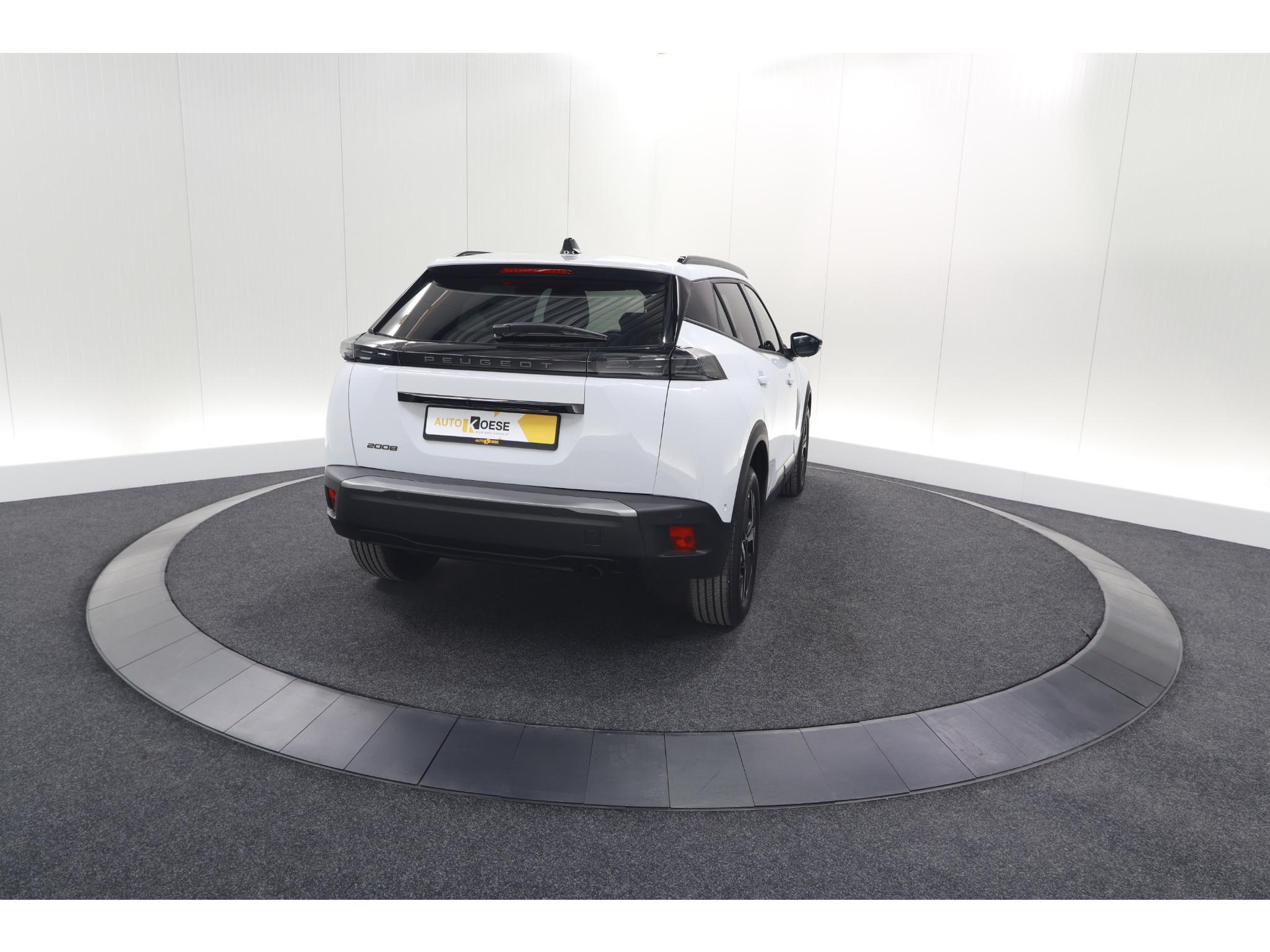 Peugeot 2008 PureTech 100 Allure | 360 Camera | Dodehoekdetectie | Navigatie | Apple Carplay