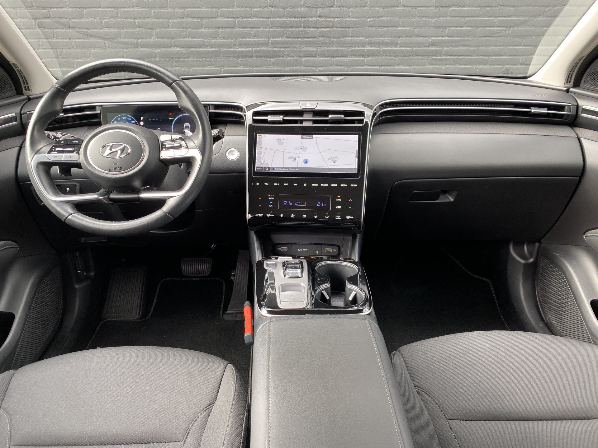 Hyundai Tucson 1.6 T-GDI PHEV 265 pk Comfort Smart 4WD | 1e eigenaar | navigatie | elektr. a. klep | adapt. cruise | camera | BTW auto