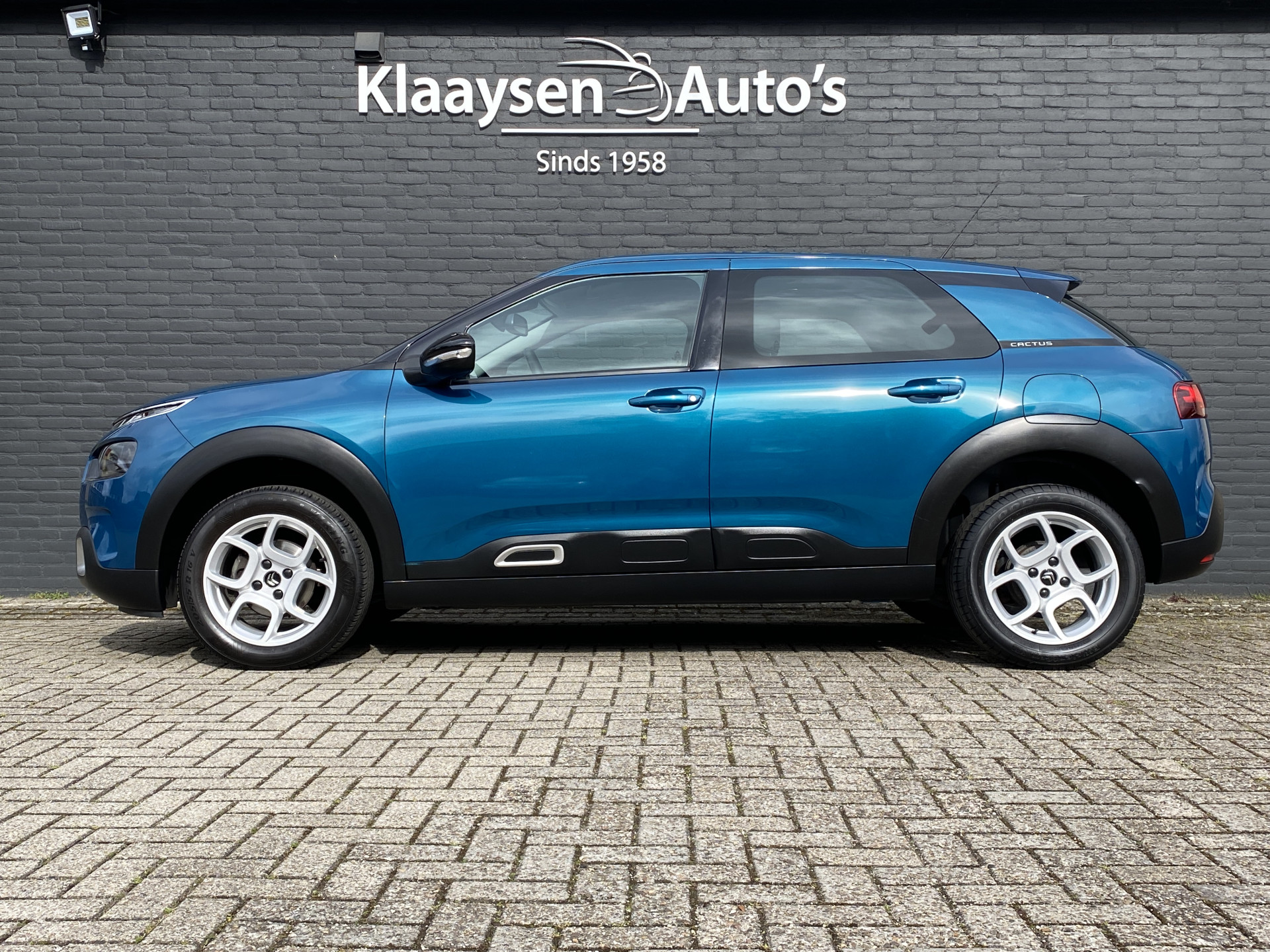 Citroën C4 Cactus 1.2 PureTech Business | navigatie | trekhaak | cruise control | parkeersensoren | apple carplay/android auto