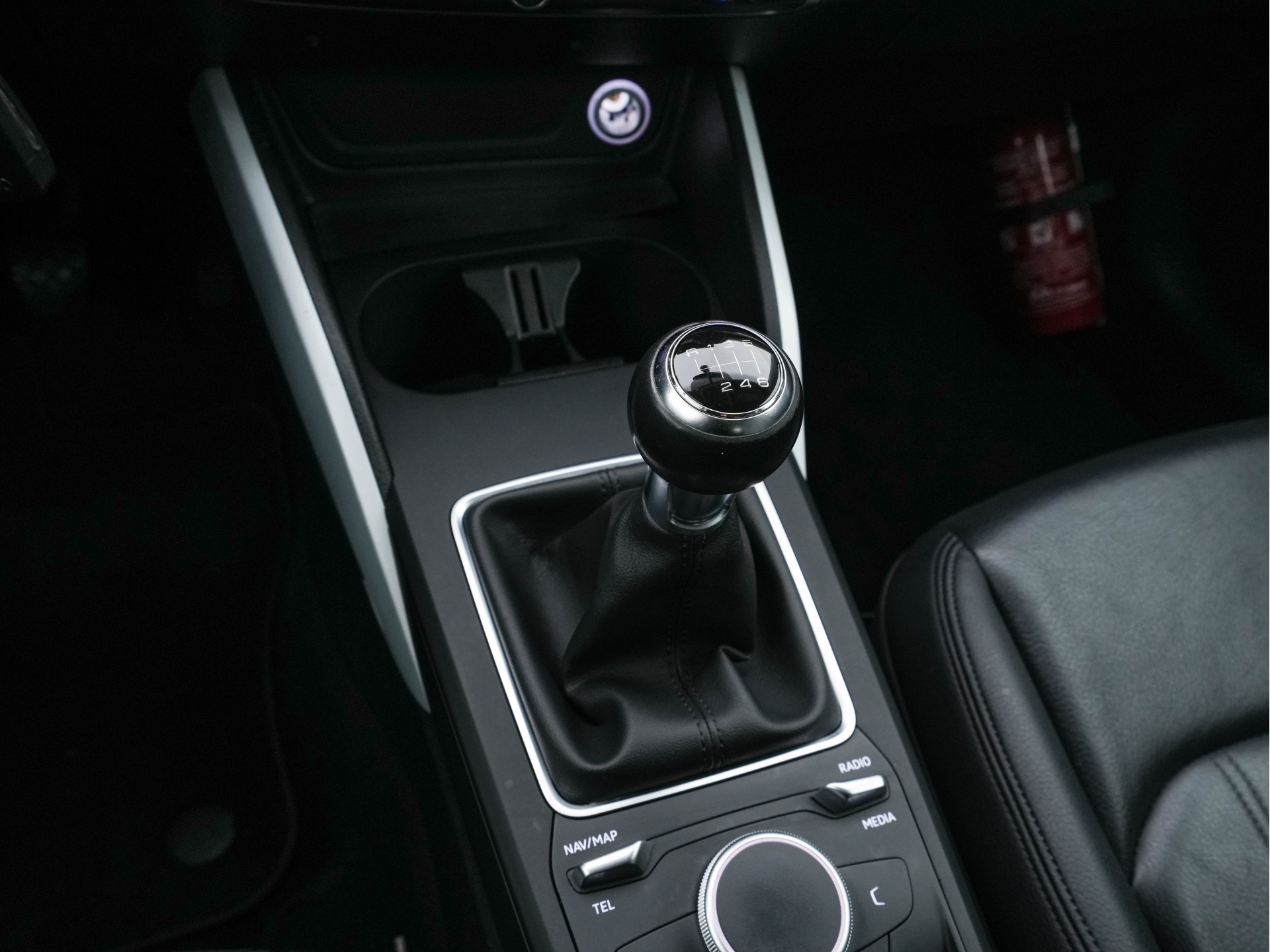 Audi Q2 1.6 TDI Design Pro Line Plus *FULL-LEATHER | NAVI-FULLMAP | HEATED-COMFORTSEATS | PRIVACY-GLASS | ECC | PDC | CRUISE | 18''ALU | TOWBAR*