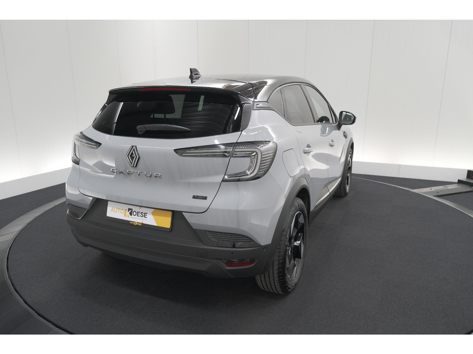 Renault Captur 1.8 E-Tech full hybrid 160 techno | Camera | Adaptieve Cruise Control | Navigatie