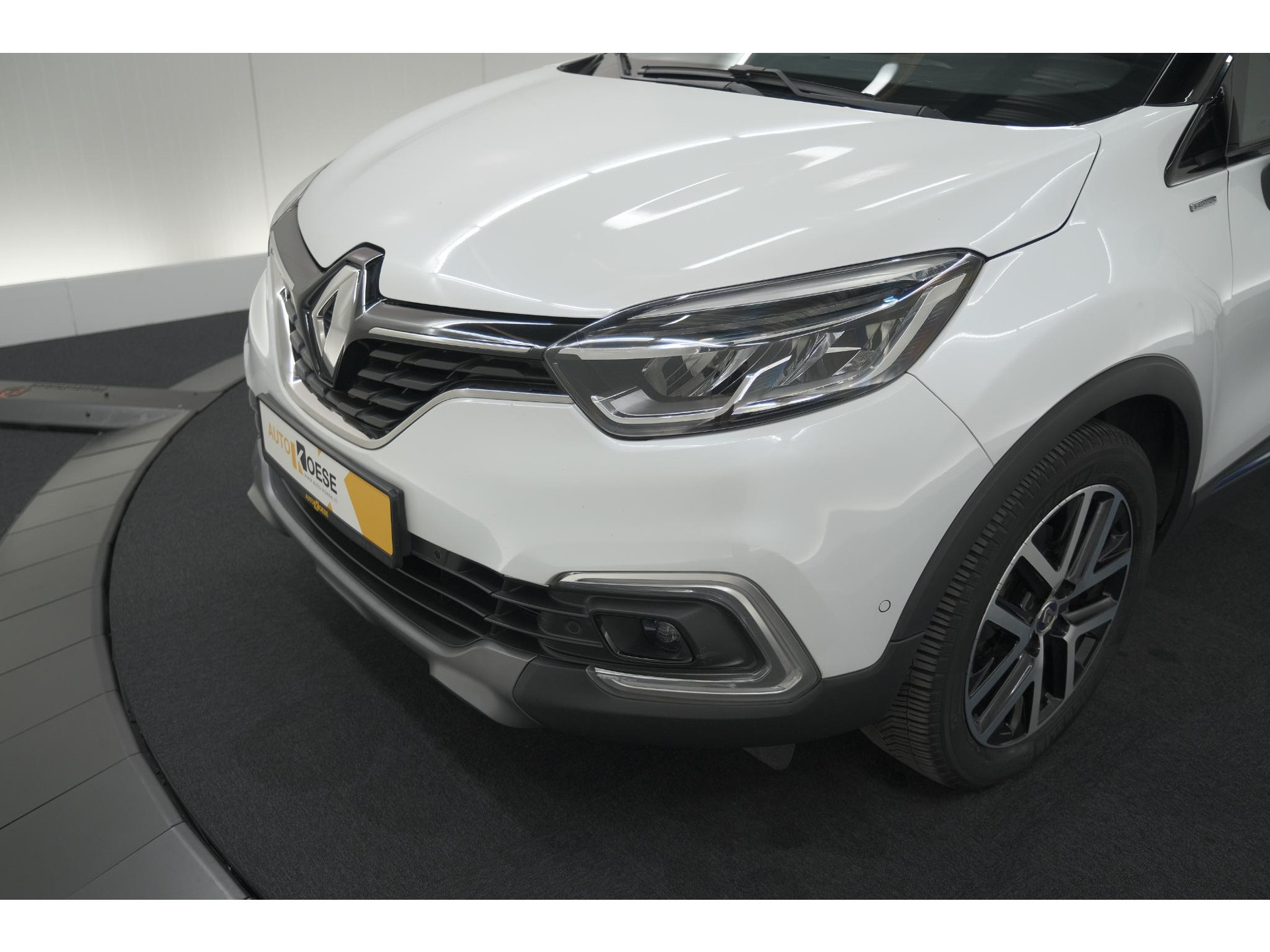Renault Captur TCe 150 EDC S-Version | Trekhaak| Camera | Dodehoekdetectie | Navigatie