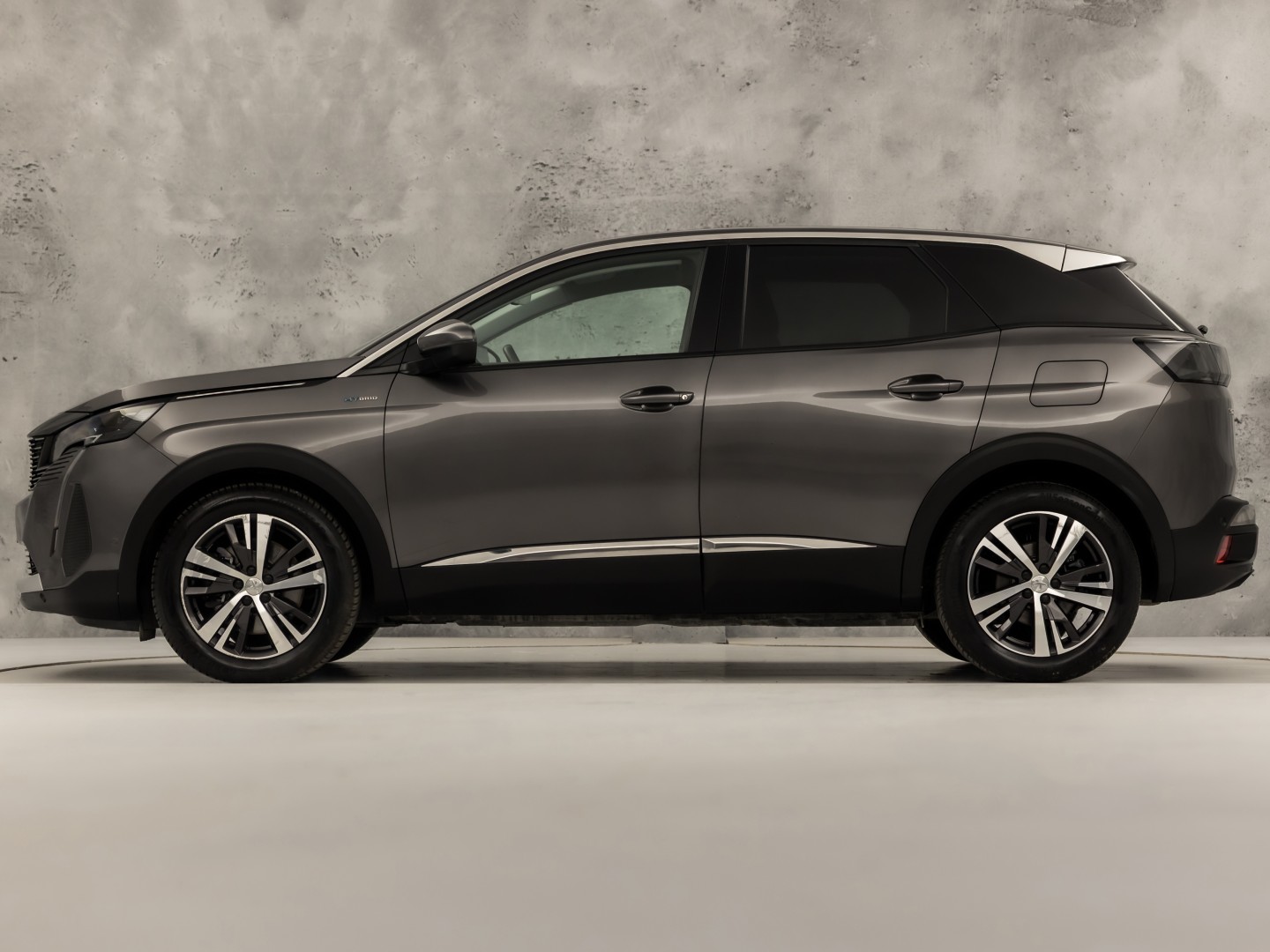 Peugeot 3008 1.6 HYbrid 225 Allure Sport 225Pk Automaat (APPLE CARPLAY, GROOT NAVI, 360 CAMERA, LEDER, KEYLESS, SPORTSTOELEN, GETINT GLAS, LANE ASSIST, NIEUWSTAAT)