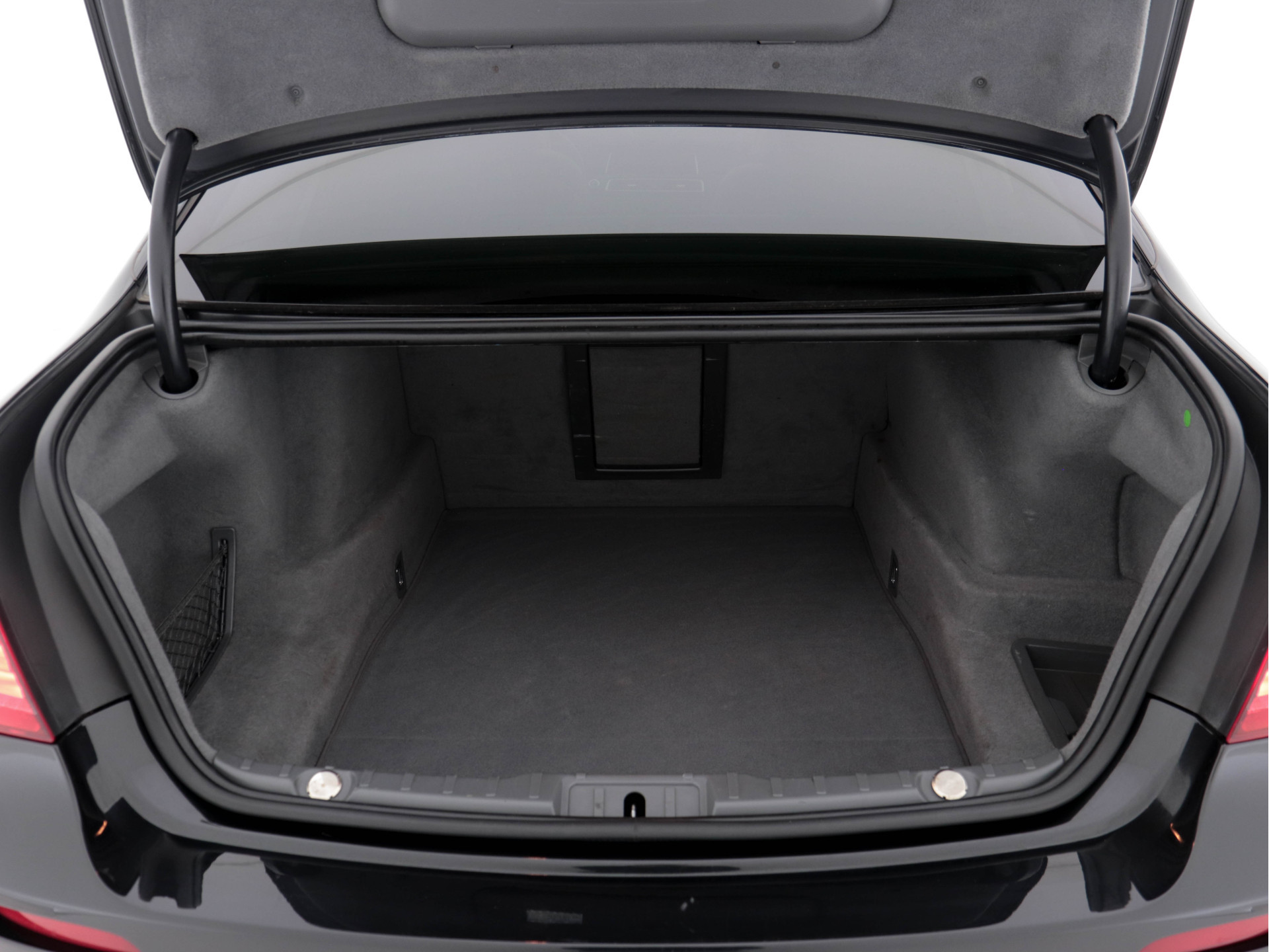 BMW 7-serie 740d xDrive M-Sport Aut. *PANO | LEATHER | FULL-LED | SURROUND-VIEW | NAVI-FULLMAP | SOFT-CLOSE | HEAD-UP | HARMAN/KARDON-AUDIO | KEYLESS | CRUISE | HEATED-SPORTSEATS | LANE-ASSIST | MEMORY-PACK | TOWBAR