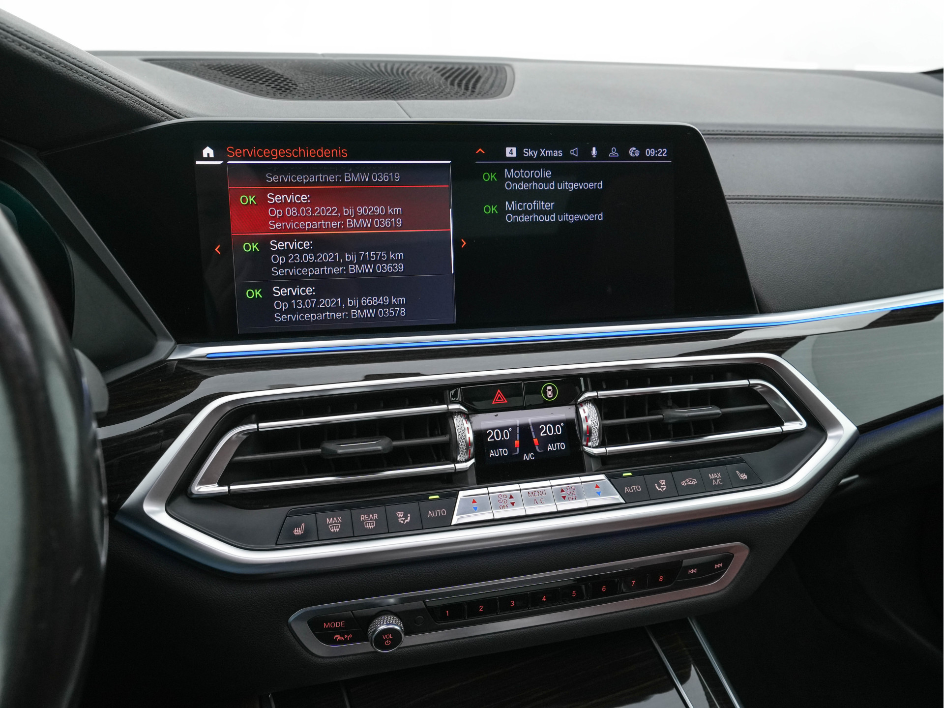 BMW X5 M50d High Executive M-Sportpack Aut. *PANO | HEAD-UP | DESIGN-LEATHER | LASER-LIGHT | TOP-VIEW | HARMAN/KARDON | MEMORY-PACK | DIGI-COCKPIT | DAB+ | HEATED-COMFORTSEATS | NAVI-FULLMAP | KEYLESS | TOWBAR | 21''ALU*