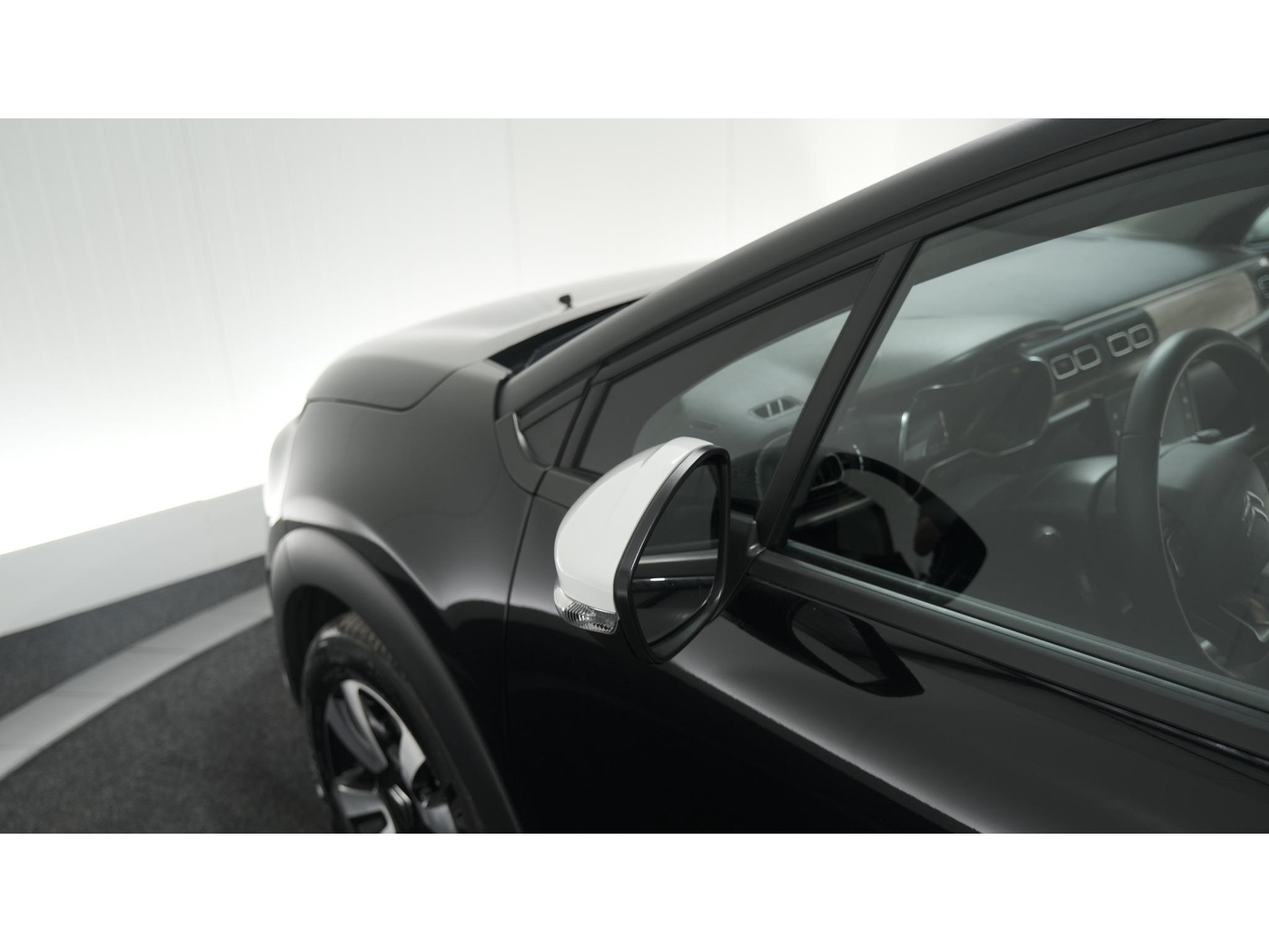 Citroen C3 PureTech 82 Feel Edition | Apple Carplay | Parkeersensoren | Navigatie | Climate Control | 16 Inch Velgen