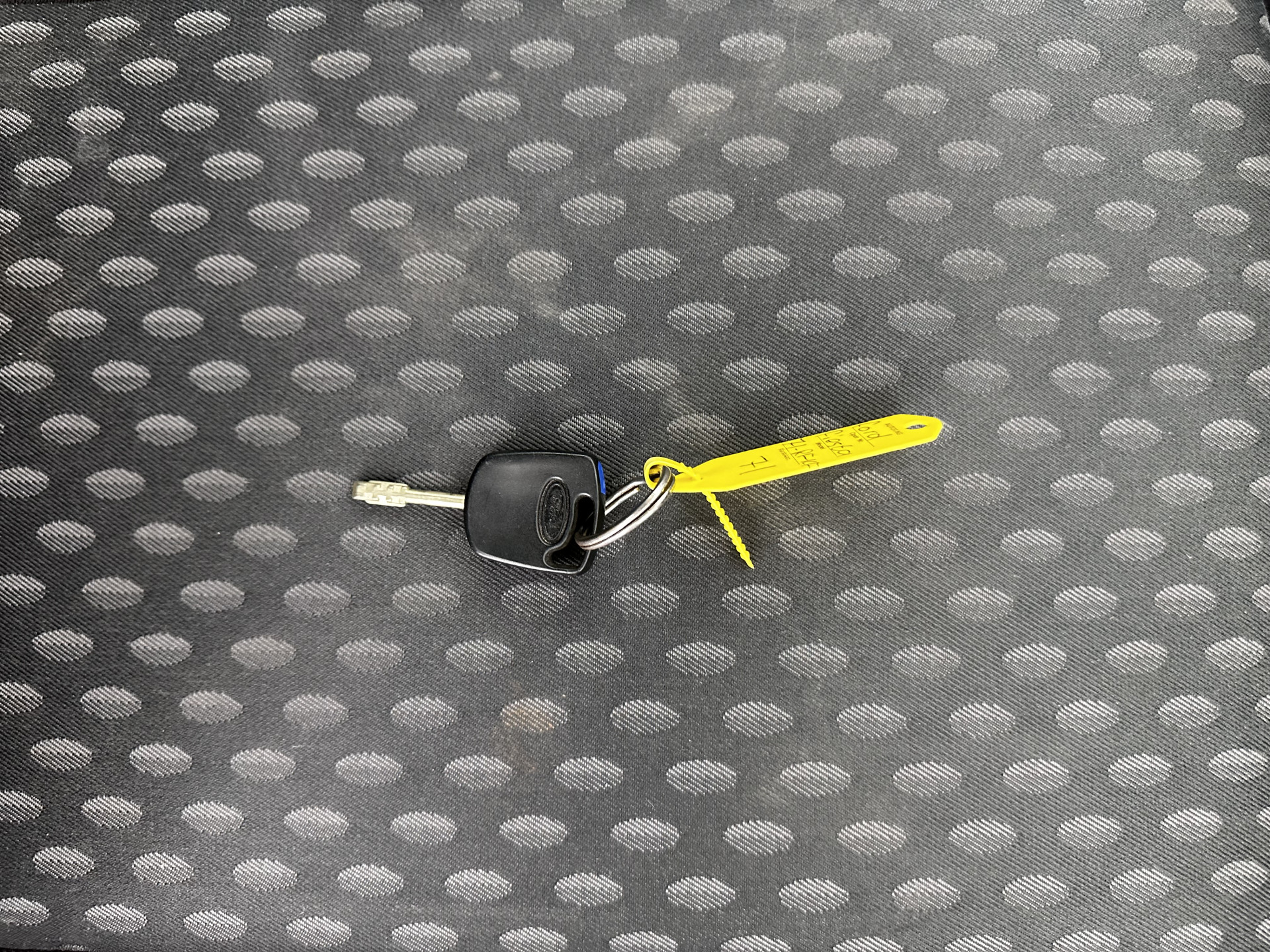 Ford Fiesta 1.3 Futura * AIRCO | RADIO-CD | 16"ALU *