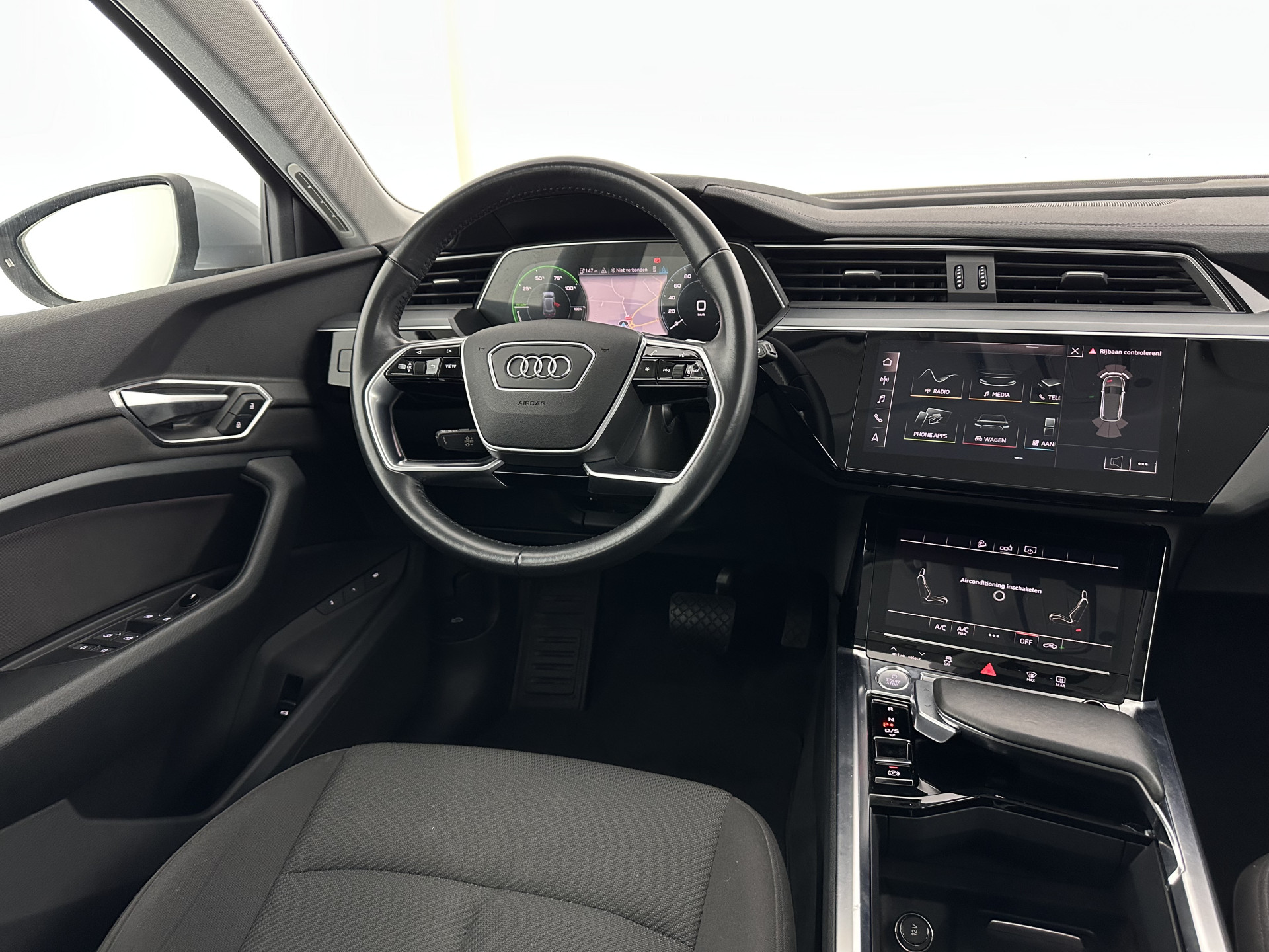 Audi e-tron 50 quattro Business edition 71 kWh [ 3-Fase-11kW ] {SOH-99%} (INCL-BTW) Aut. *HEATPUMP | FULL-LED | DIGI-COCKPIT | NAVI-FULLMAP | MEMORY-PACK |  COMFORTSEATS | KEYLESS | AUDI-SOUND | SHIFTPADDLES | DAB+ | ECC | DRIVE-SELECT | PDC | CRUISE | TO