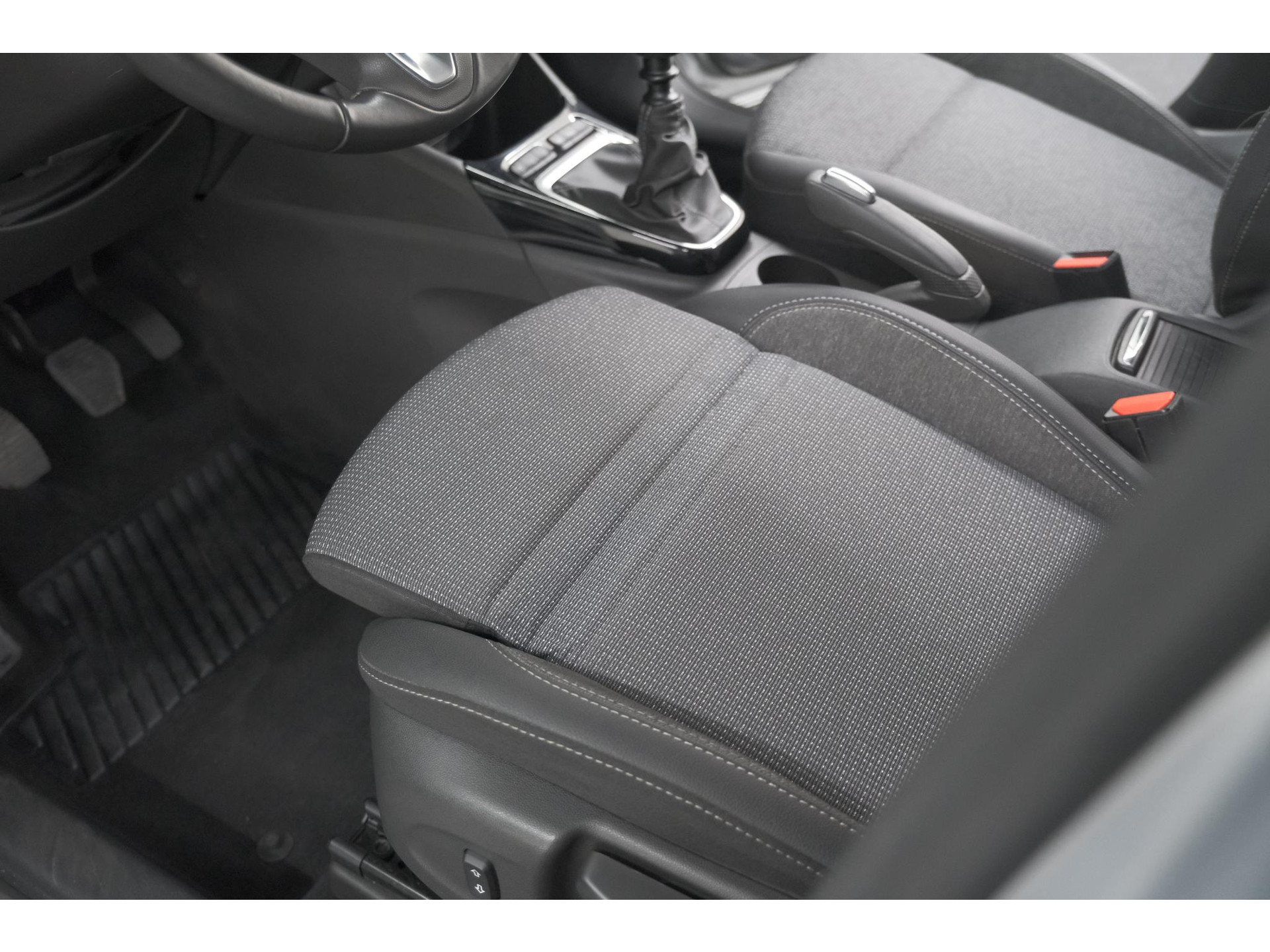 Opel Crossland 1.2 Turbo 100 Elegance | Camera | Apple Carplay | Parkeersensoren | Navigatie