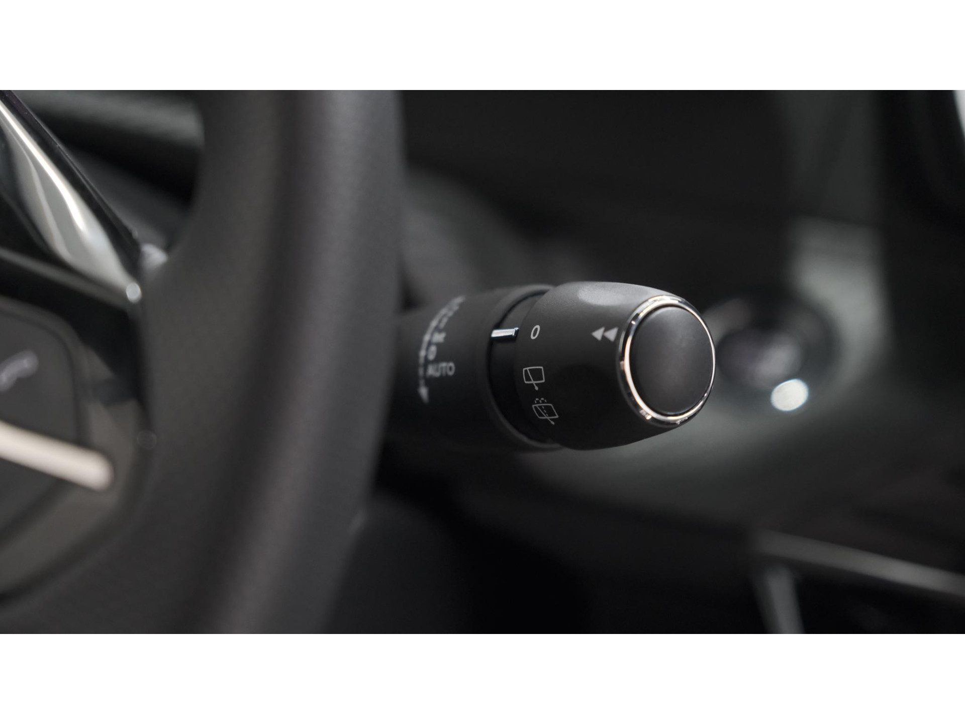 Peugeot 2008 PureTech 130 EAT8 GT | 360 Camera | Adaptieve Cruise Control | Dodehoekdetectie | Apple Carplay