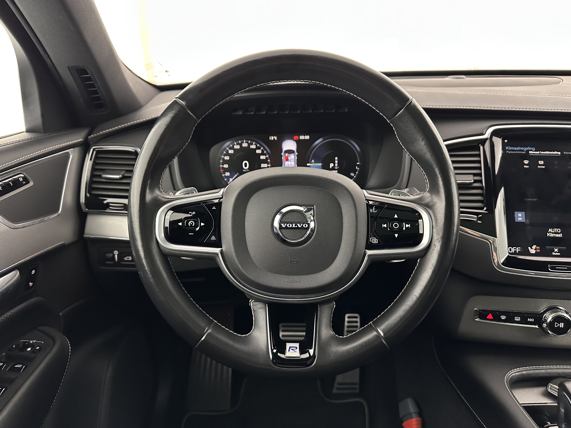 Volvo XC90 2.0 T8 R-Design Twin Engine AWD [ 7-Pers. ] (Plug-In) Aut. *PANO | LEATHER-ALCANTARA | FULL-LED | MEMORY-PACK | DIGI-COCKPIT | NAVI-FULLMAP | CARPLAY | ECC | HEATED-SPORTSEATS | LANE-ASSIST | PDC | HEAD-UP | TOWBAR | 20"ALU*