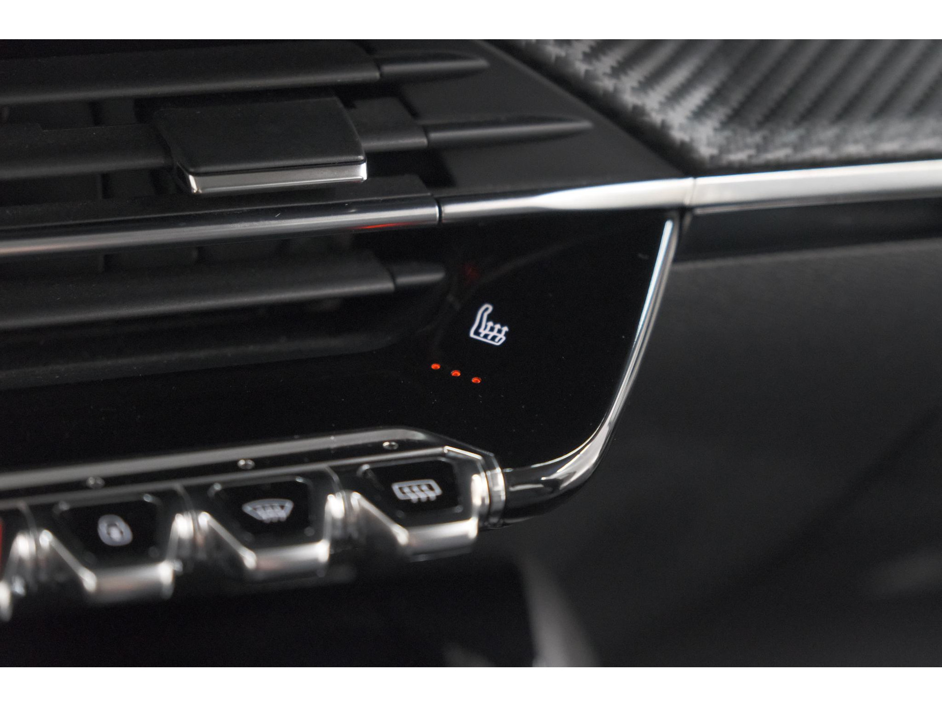 Peugeot 2008 PureTech 130 Blue Lease Allure | Camera | Apple Carplay | Parkeersensoren | Climate Control