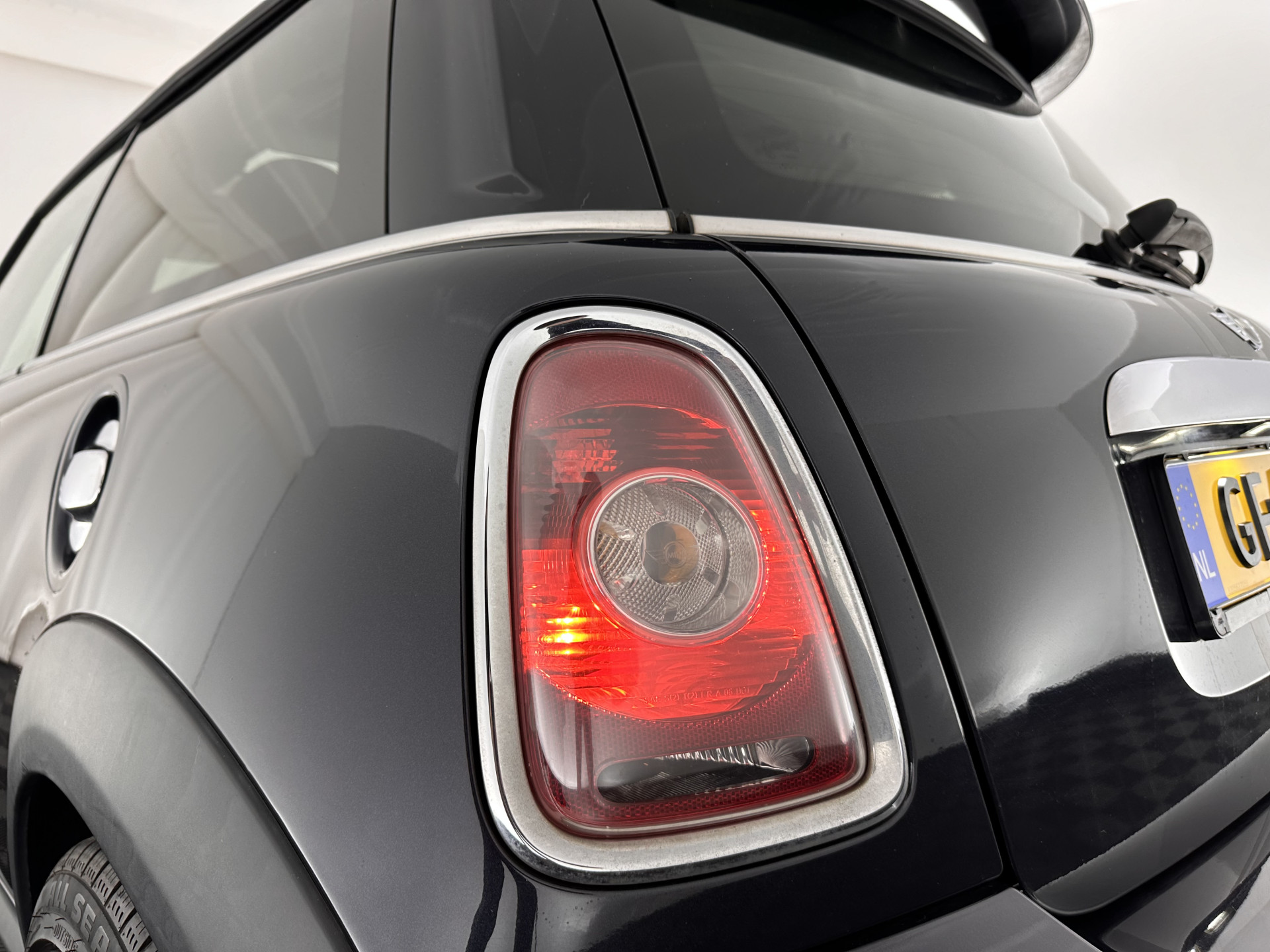 MINI Mini 1.6 Cooper S Chili-Pack ! STORING OLIEDRUK-OILPRESSURE FAULT ! Aut. *PANO | FULL-LEATHER | BI-XENON | SPORT-SEATS | NAVI-FULLMAP | ECC | HEATED-SEATS | SHIFT-PADDLES | PDC | CRUISE | 17''ALU*