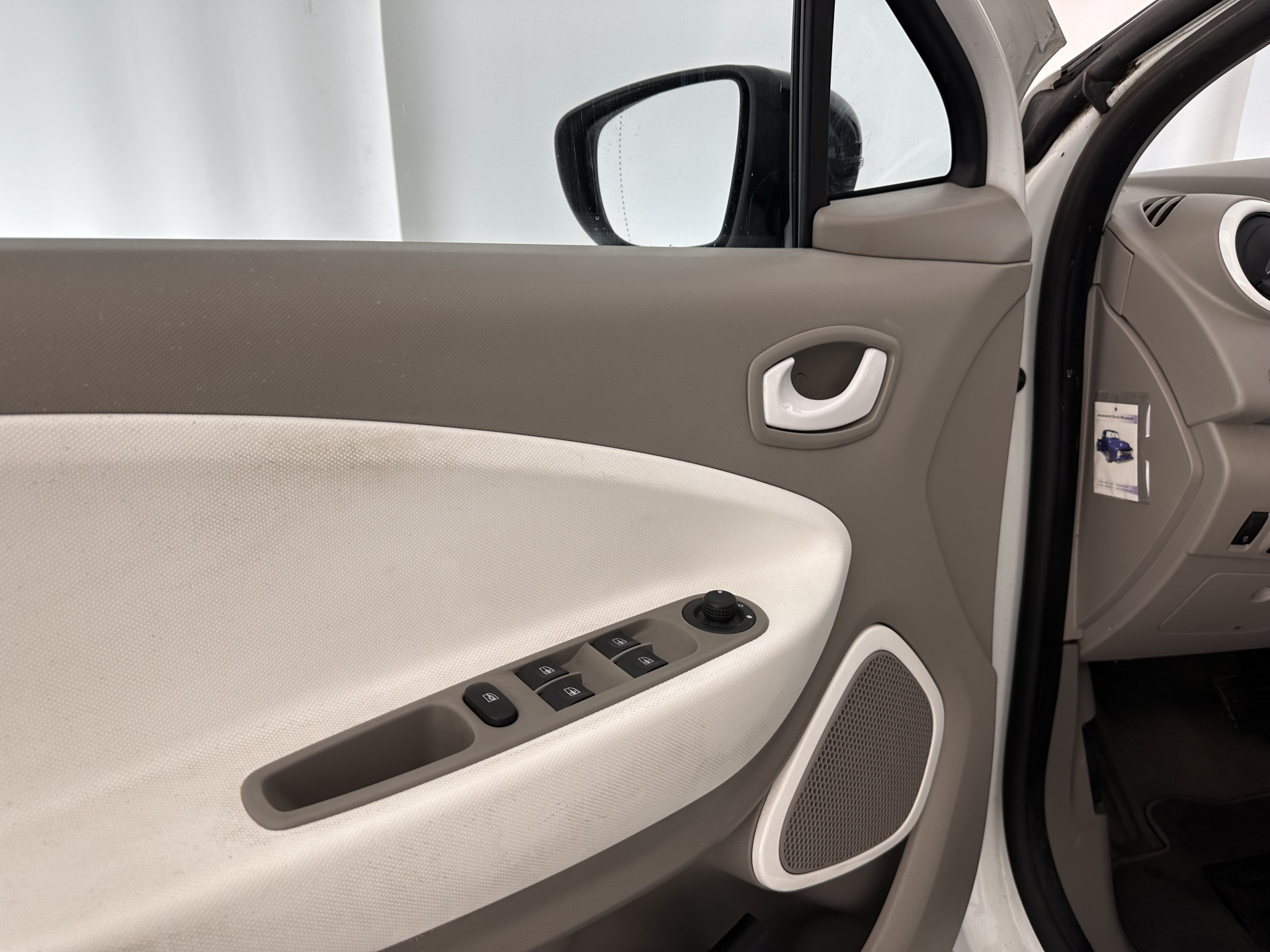 Renault ZOE Q210 Zen Quickcharge R-Link-Pack 22 kWh (ex Accu) [ 3-Fase ] Aut. *NAVI-FULLMAP | DIGI-COCKPIT | LED-LIGHTS | KEYLESS | COMFORT-SEATS | ECC | PDC | CRUISE | 17''ALU*