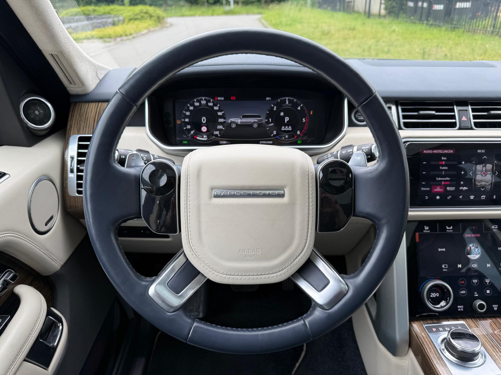 Land Rover Range Rover 3.0 TDV6 Autobiography | 3/6/12MND GARANTIE | PANO | SFEER | CARPLAY | NAVI | STOELMASSAGE | ACC | TREKHAAK |