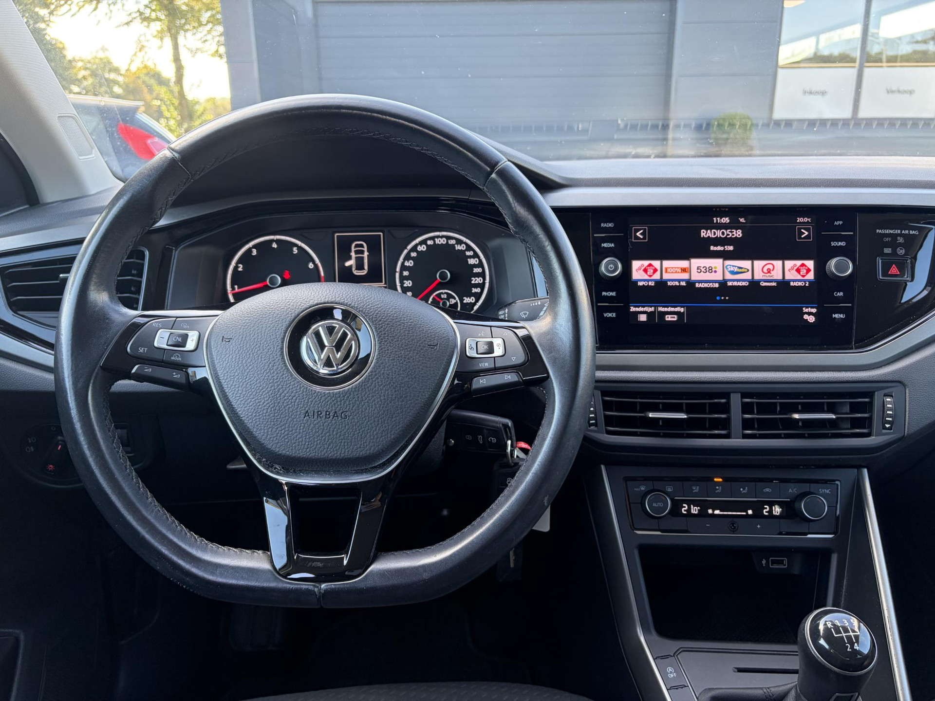 Volkswagen Polo 1.0 MPI Comfortline ✓2e Eigenaar✓Camera✓Carplay✓Clima✓Cruise✓Zeer Zuinig✓Weinig km✓N.A.P✓Apk tot 02-2027