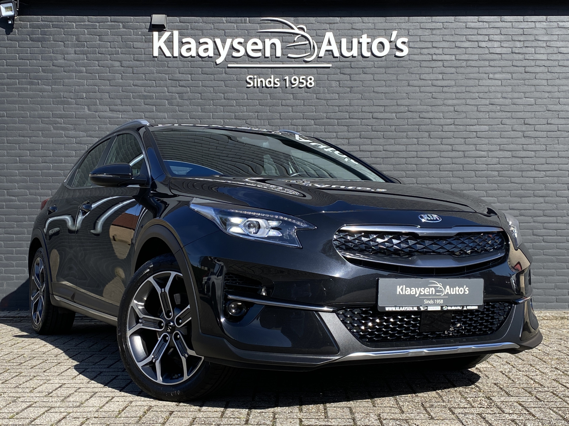 Kia XCeed 1.6 GDi PHEV 140 pk DynamicPlusLine | navigatie | stoel/stuurverwarming | camera | keyless go | incl. winterset