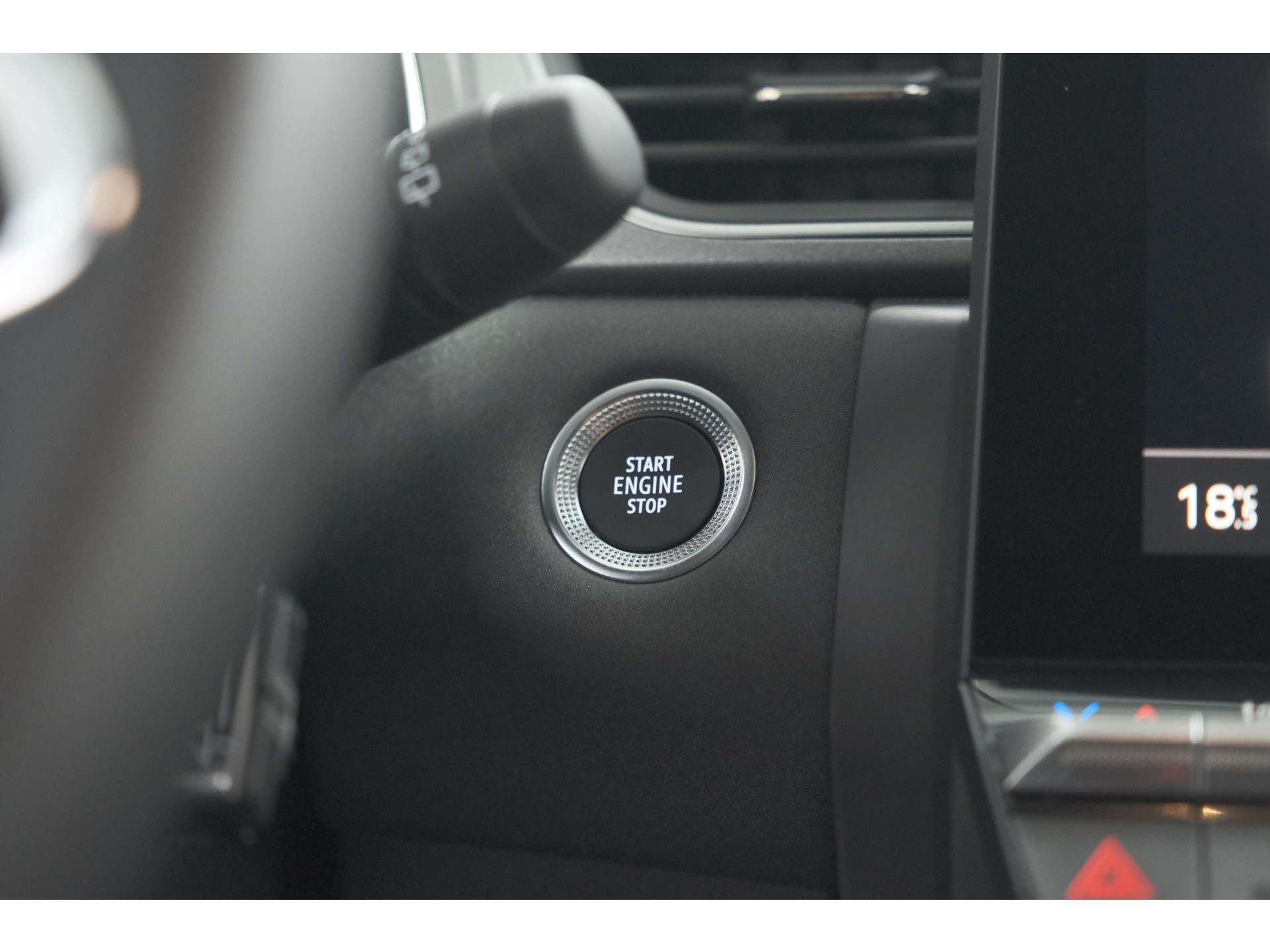 Renault Captur Mild Hybrid 160 EDC Techno | Camera | Navigatie | Apple Carplay | Pack Full Screen